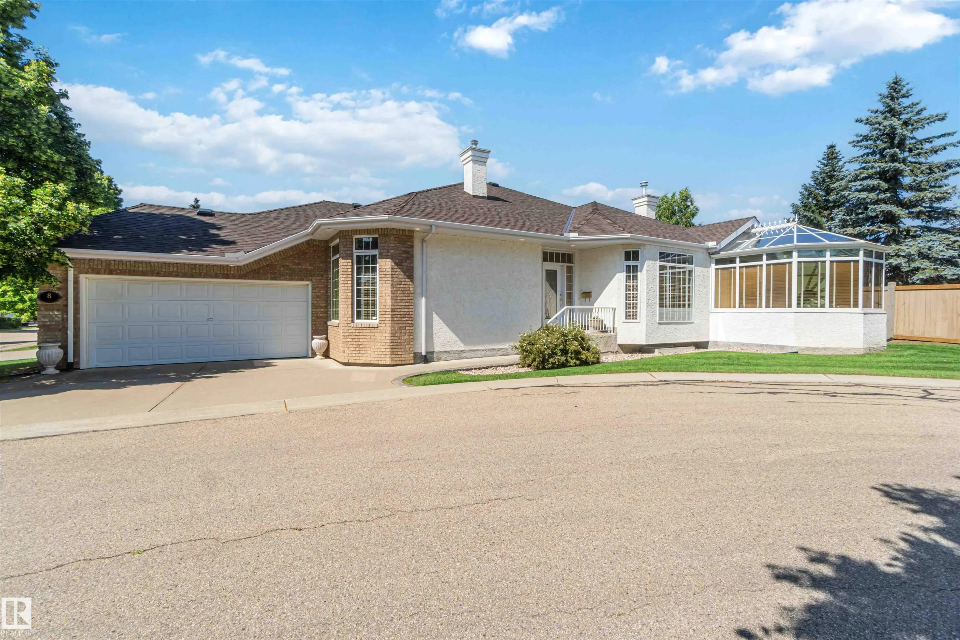 8 BUTTERWORTH Point(e)