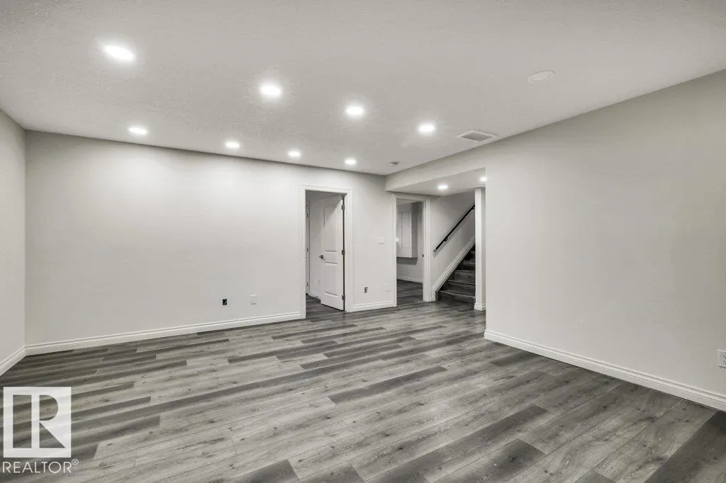 115 Lakeland Drive