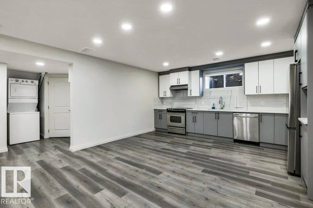 115 Lakeland Drive