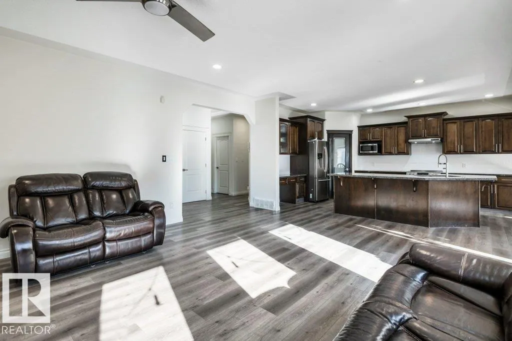 115 Lakeland Drive