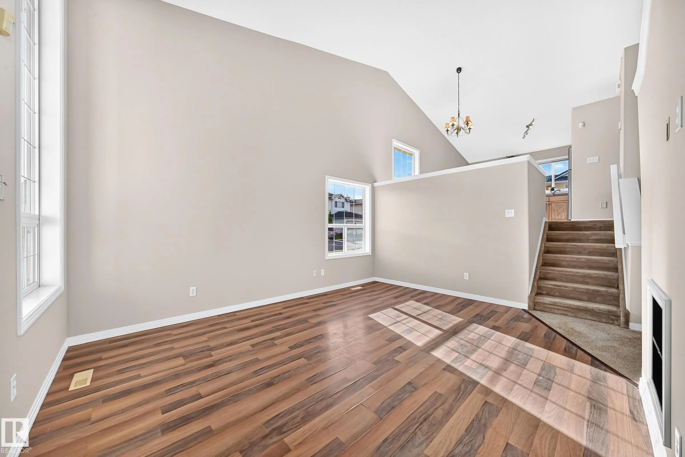 15104 45 Street