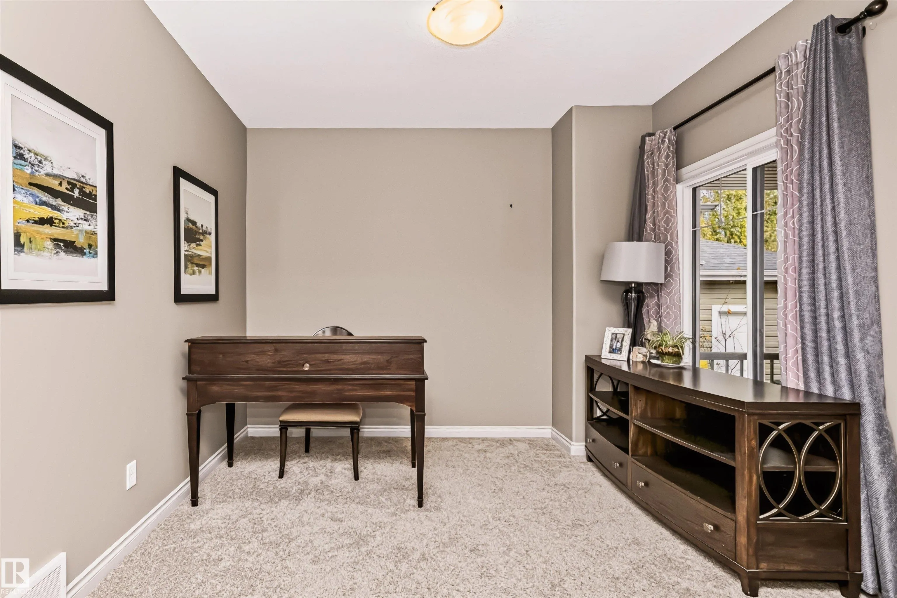 4128 CHARLES Link