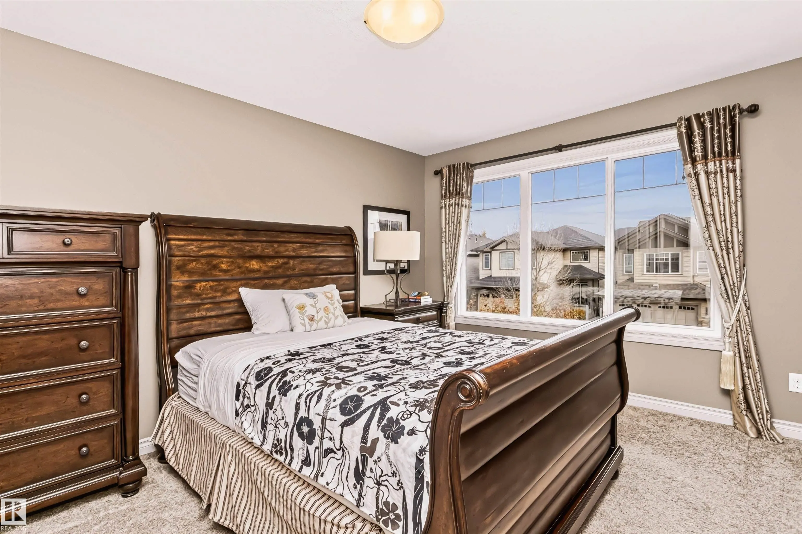 4128 CHARLES Link