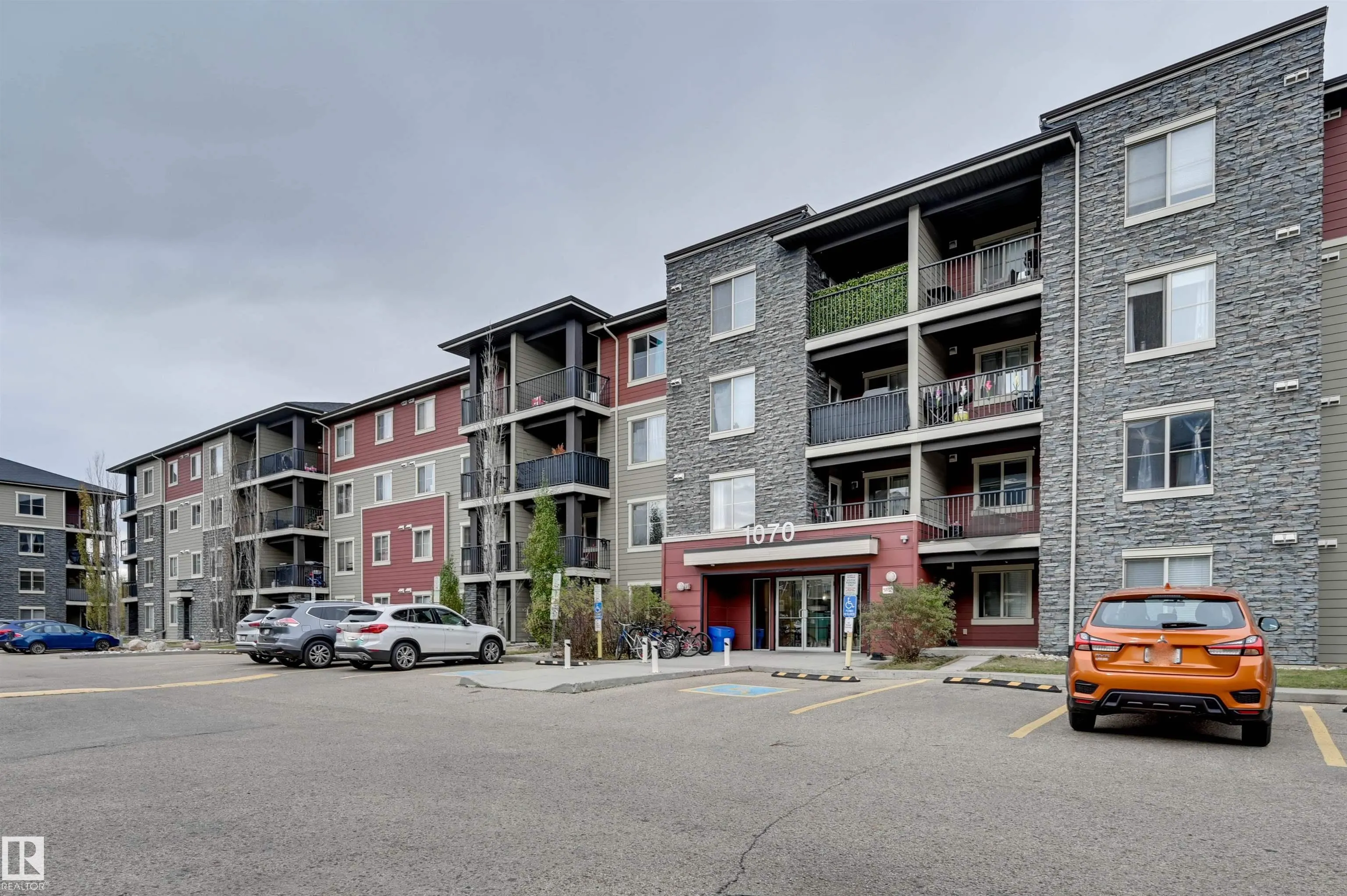 1070 MCCONACHIE Boulevard