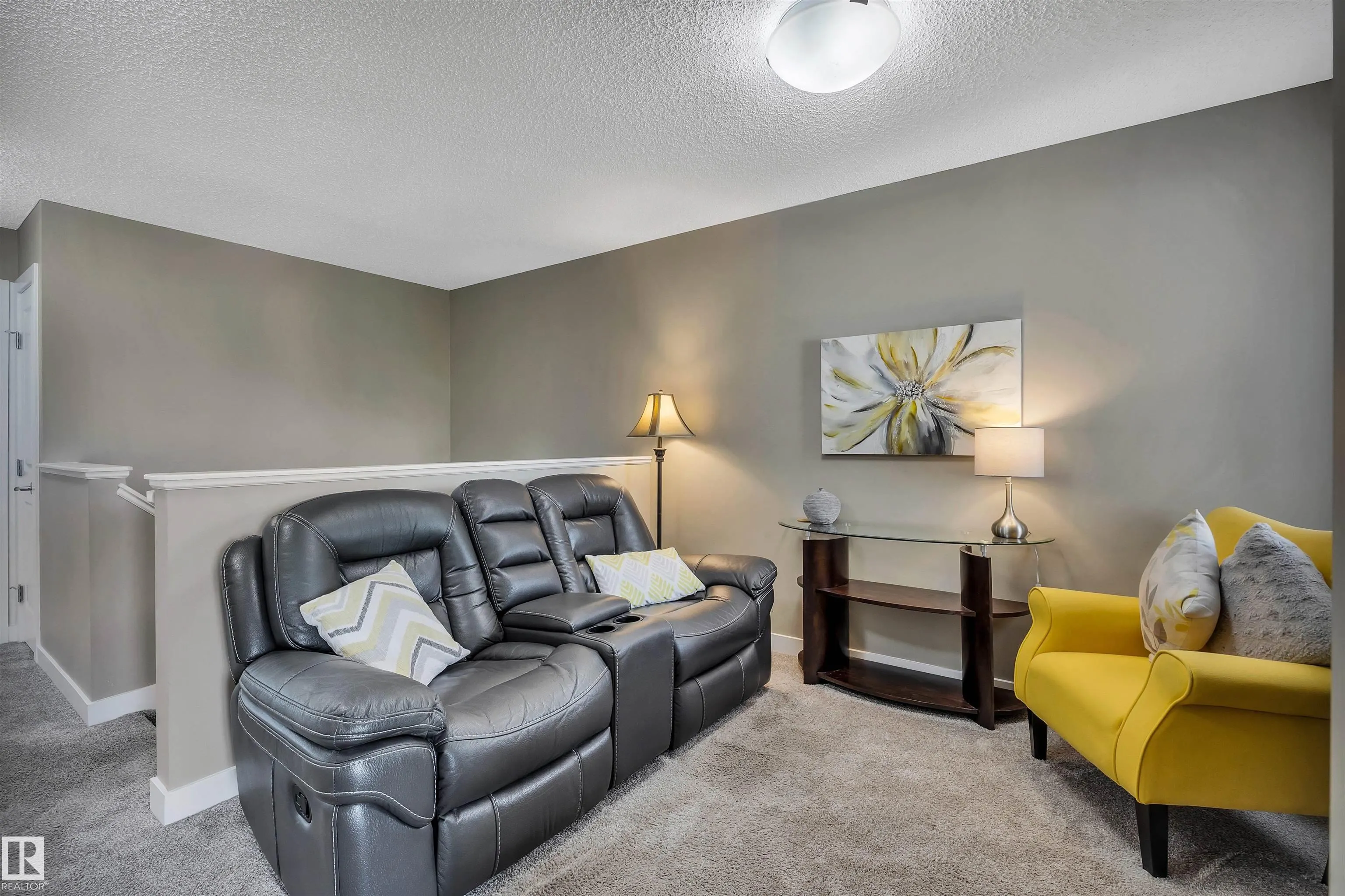 5033 ANDISON Close