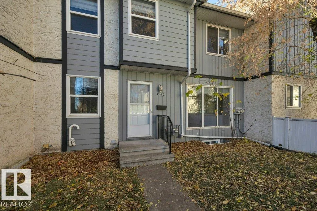 197D HOMESTEAD Crescent