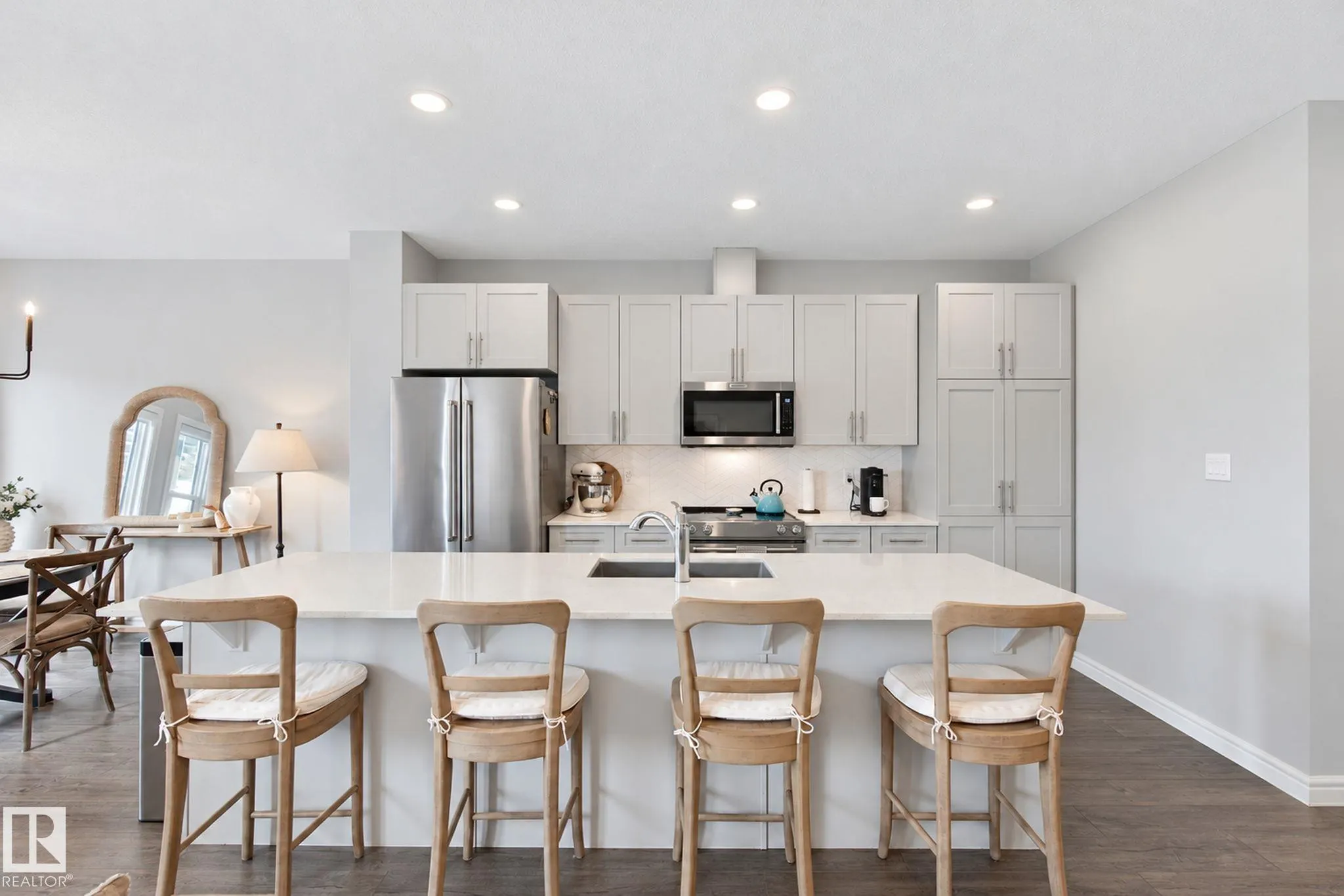 818 Cavanagh Heath