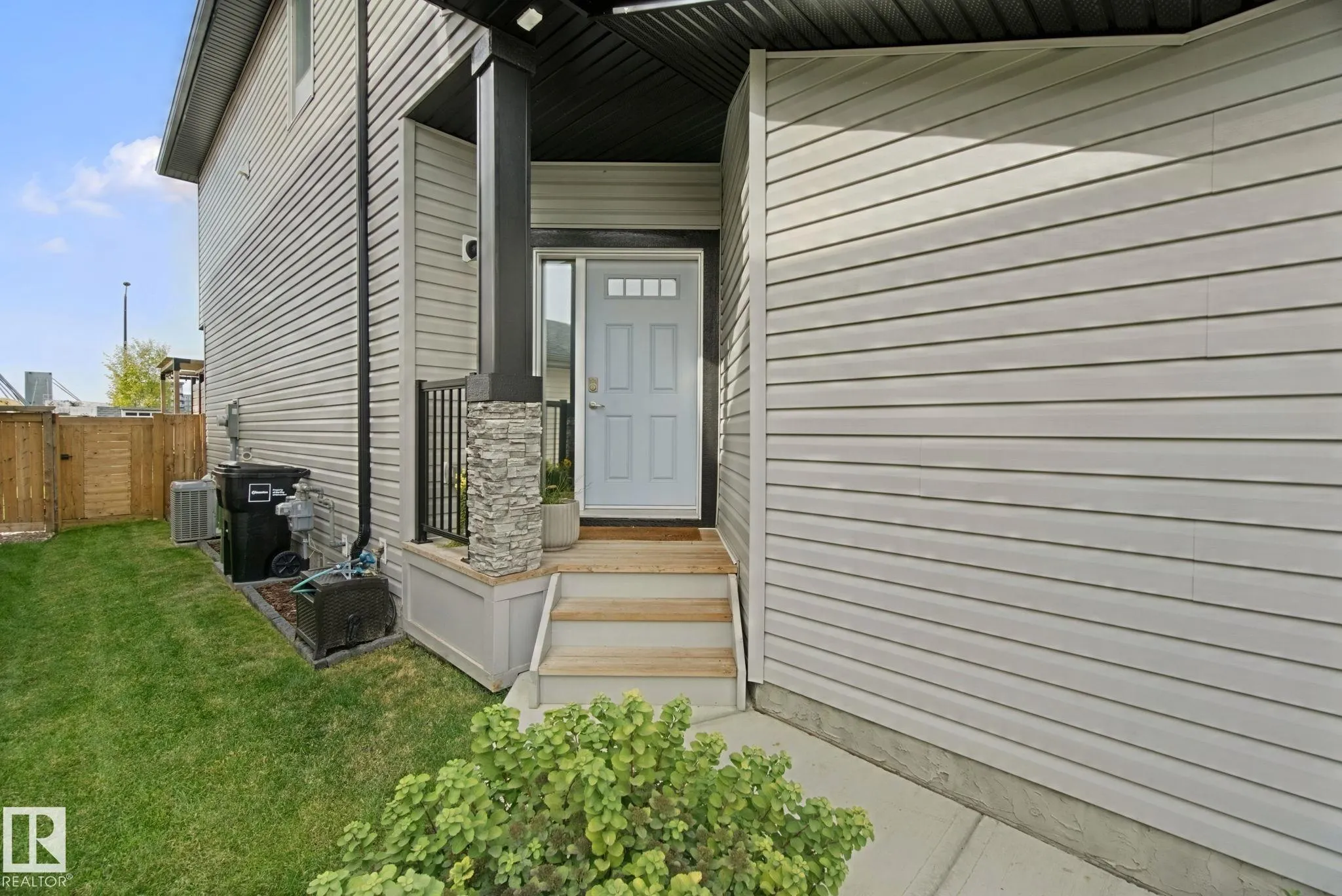 818 Cavanagh Heath