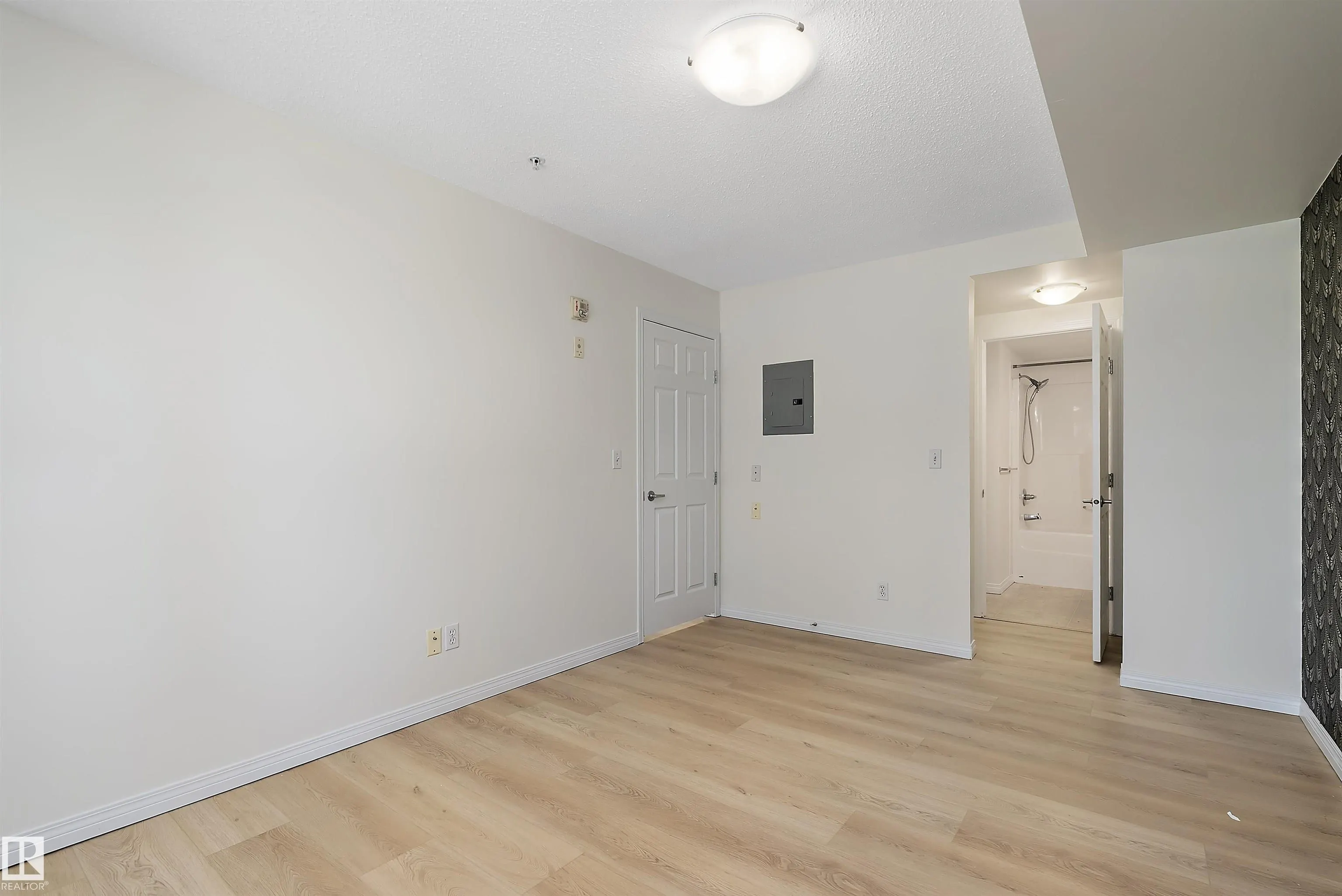 630 MCALLISTER Loop