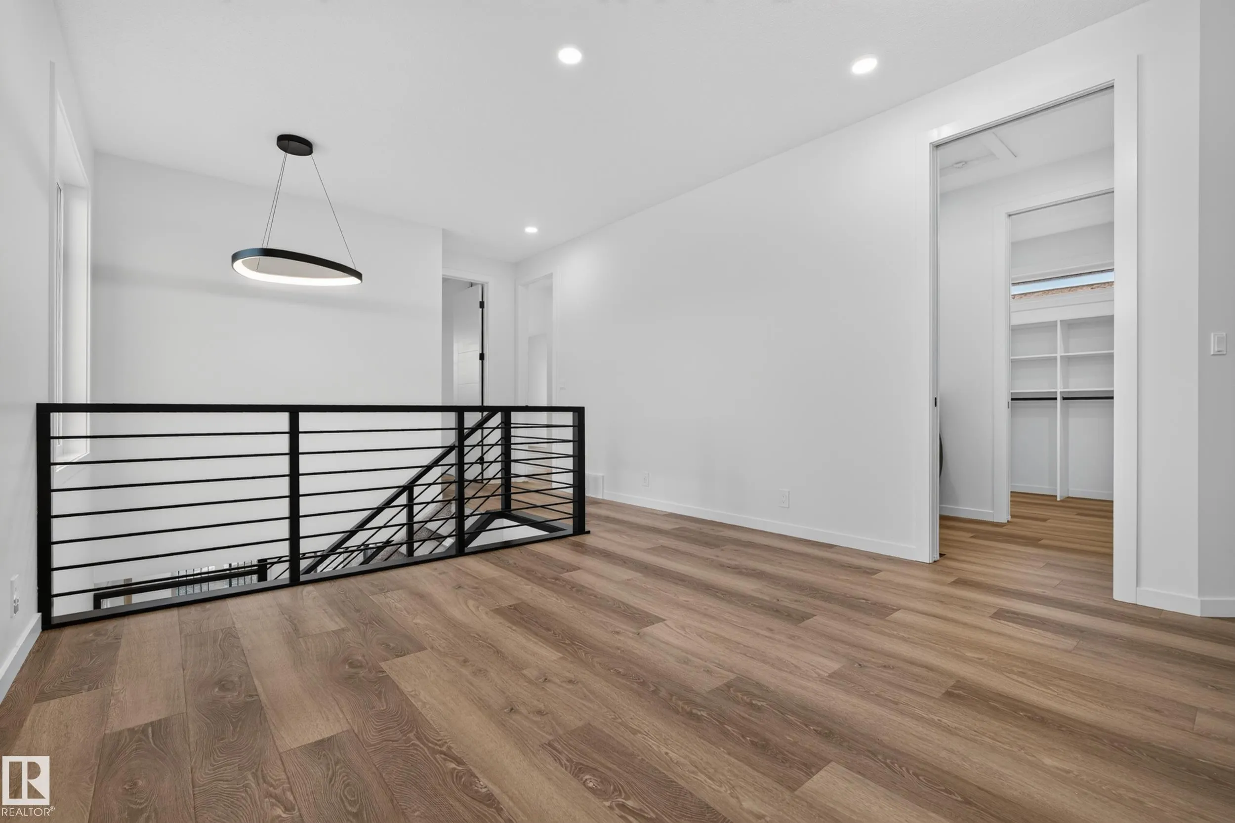 31 NEWBURY Circle