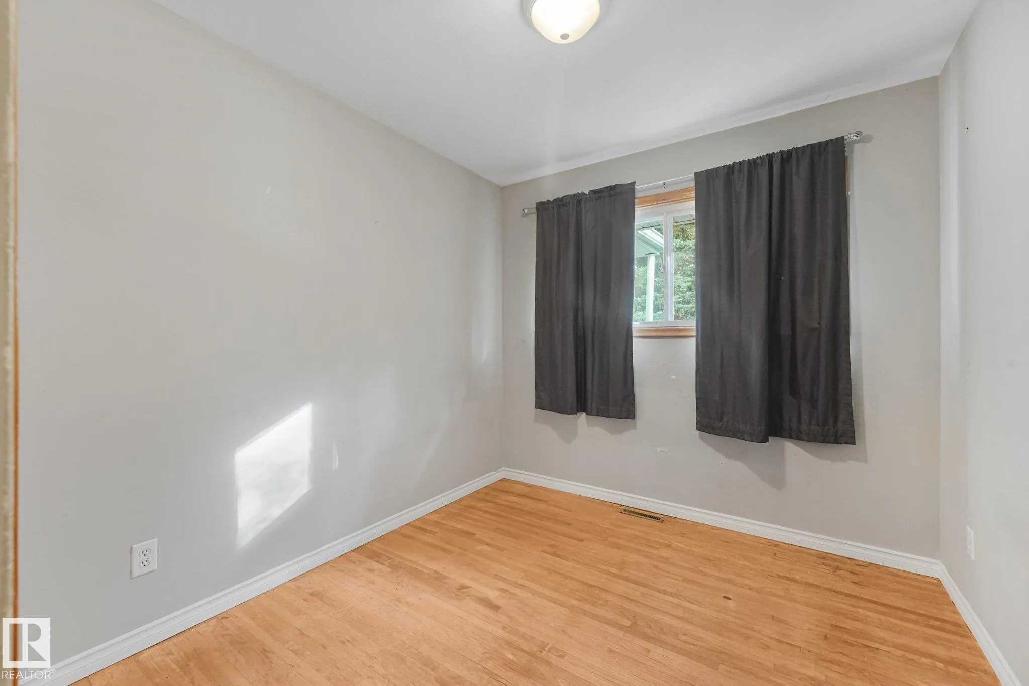 11716 130 Street