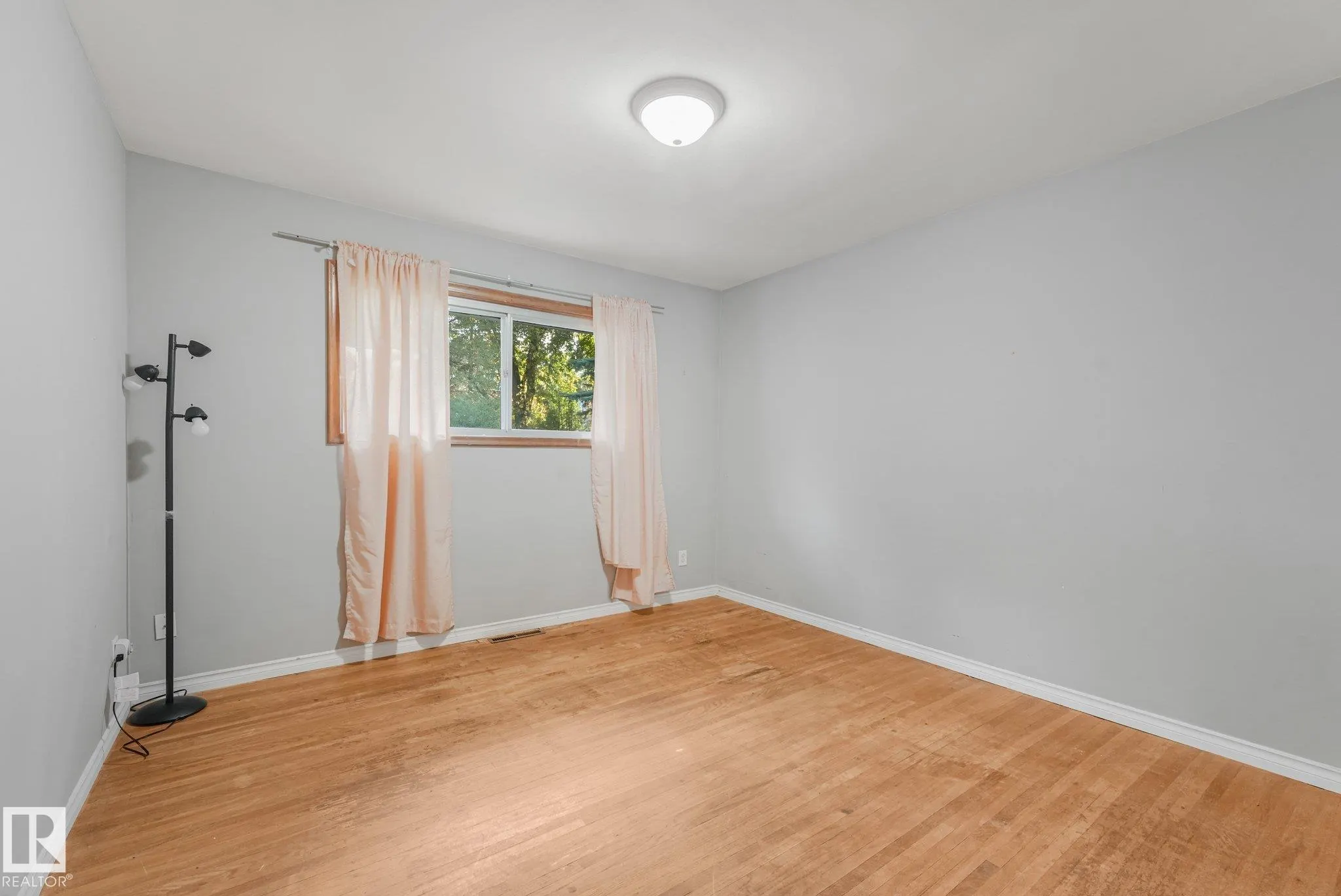 11716 130 Street