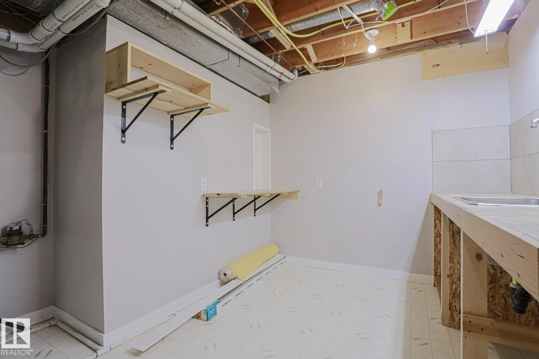 37 CATALINA Drive