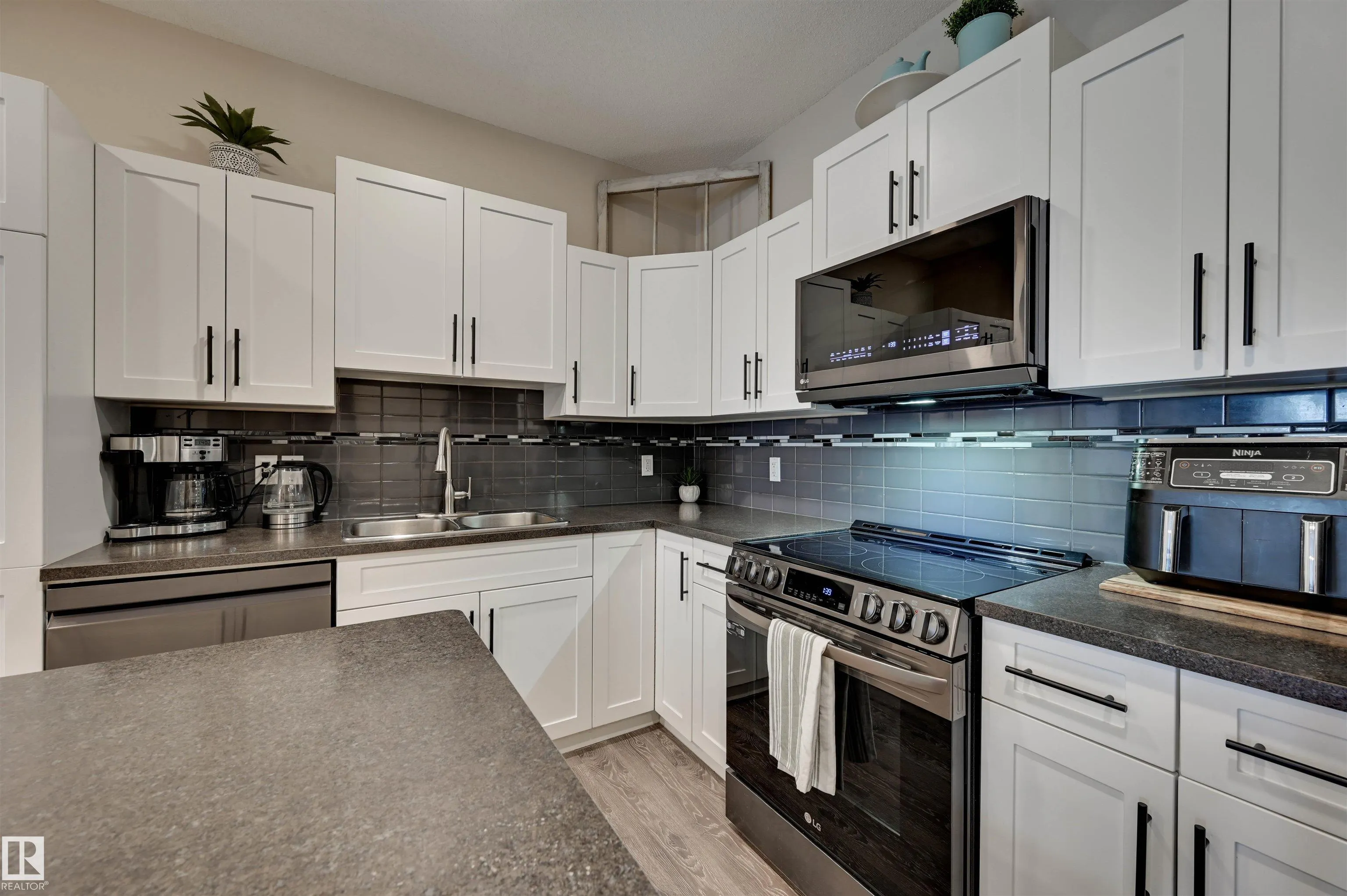 23 SIERRA Wynd
