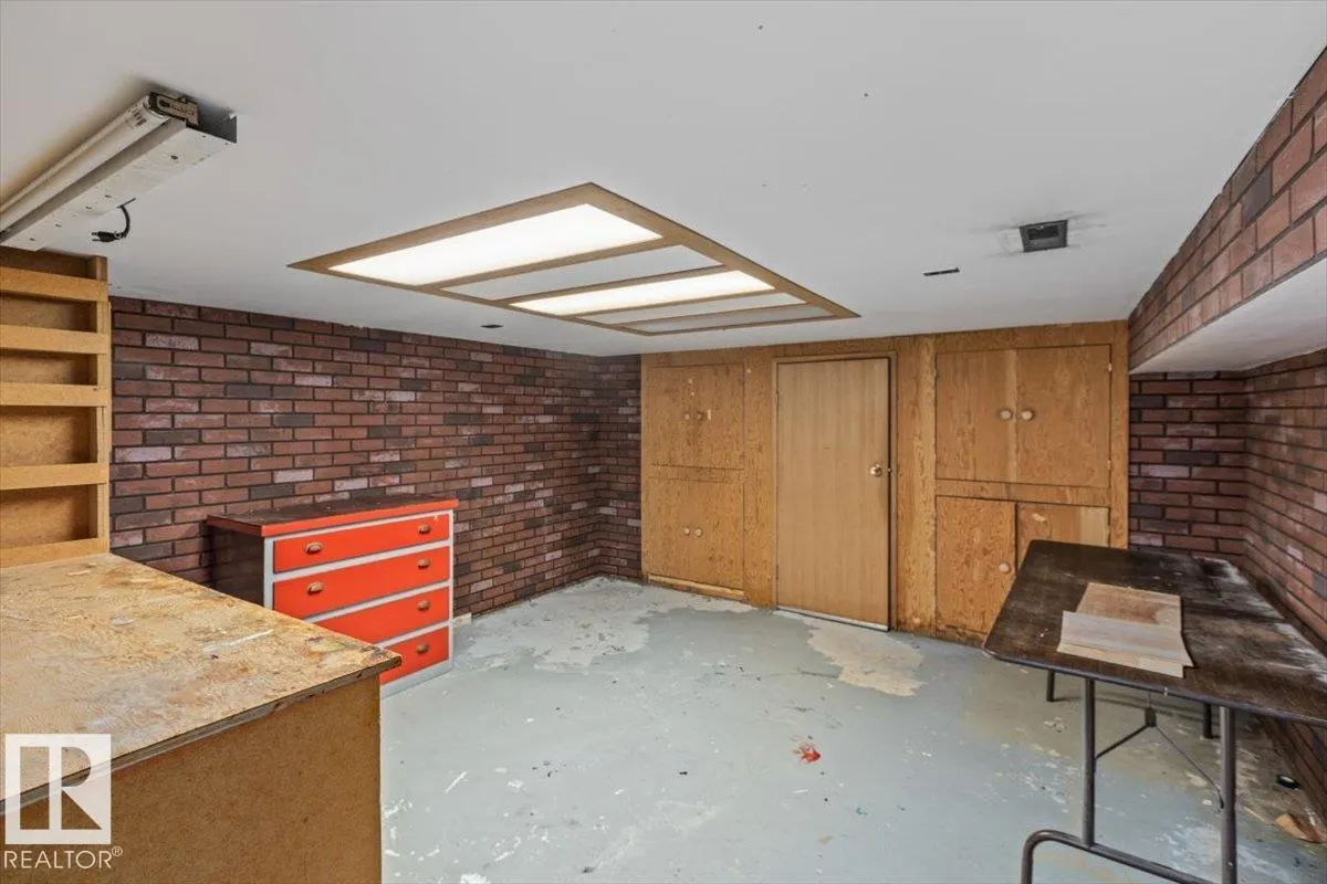 3607 106A Street