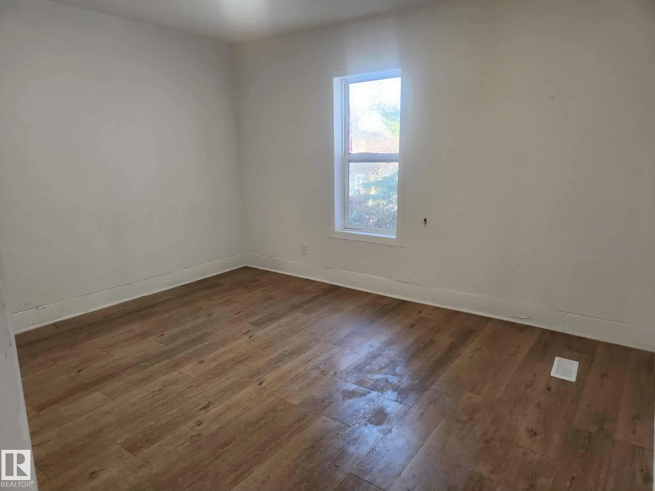 11308 94 Street
