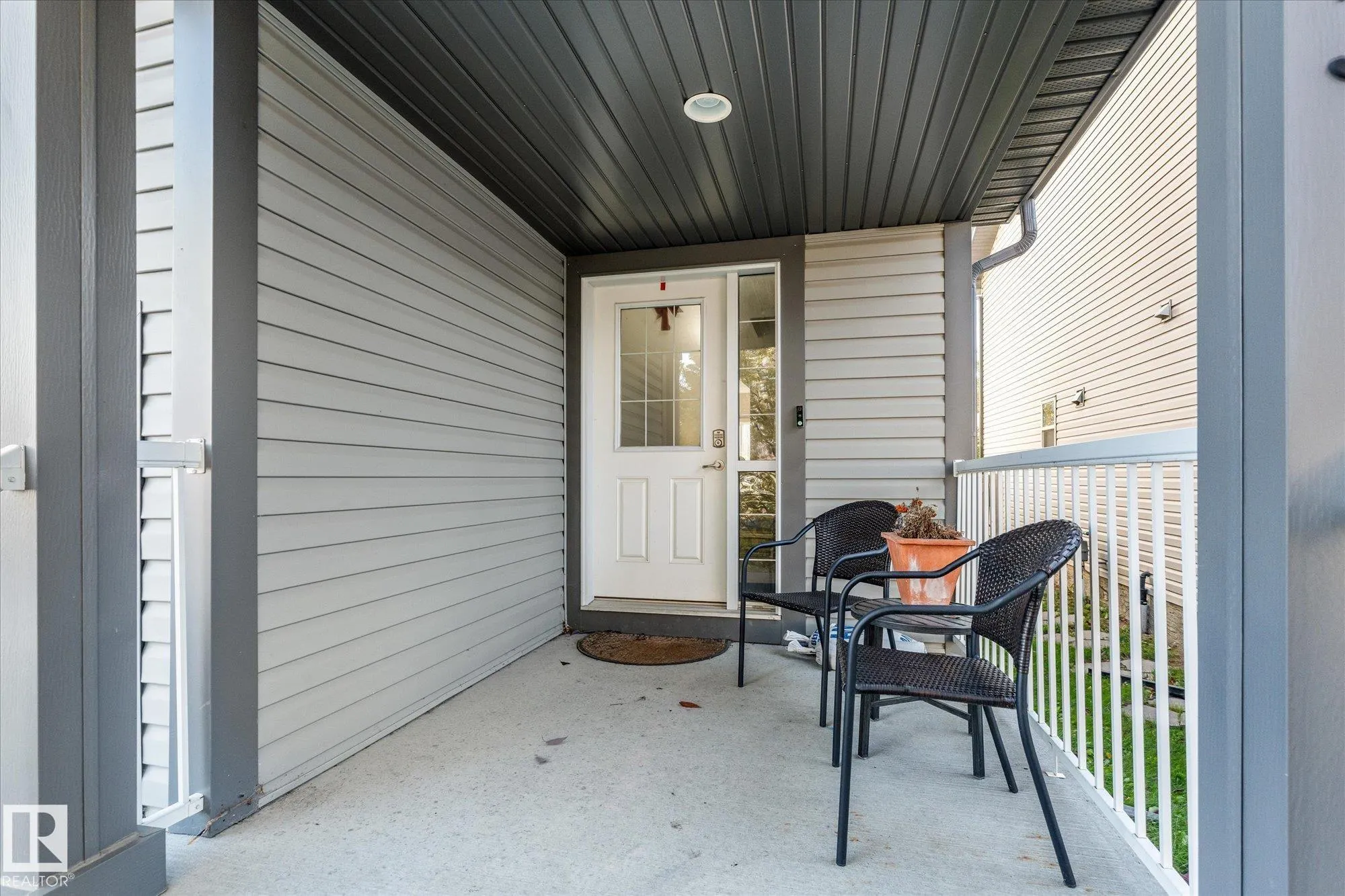 2123 HAMMOND Court