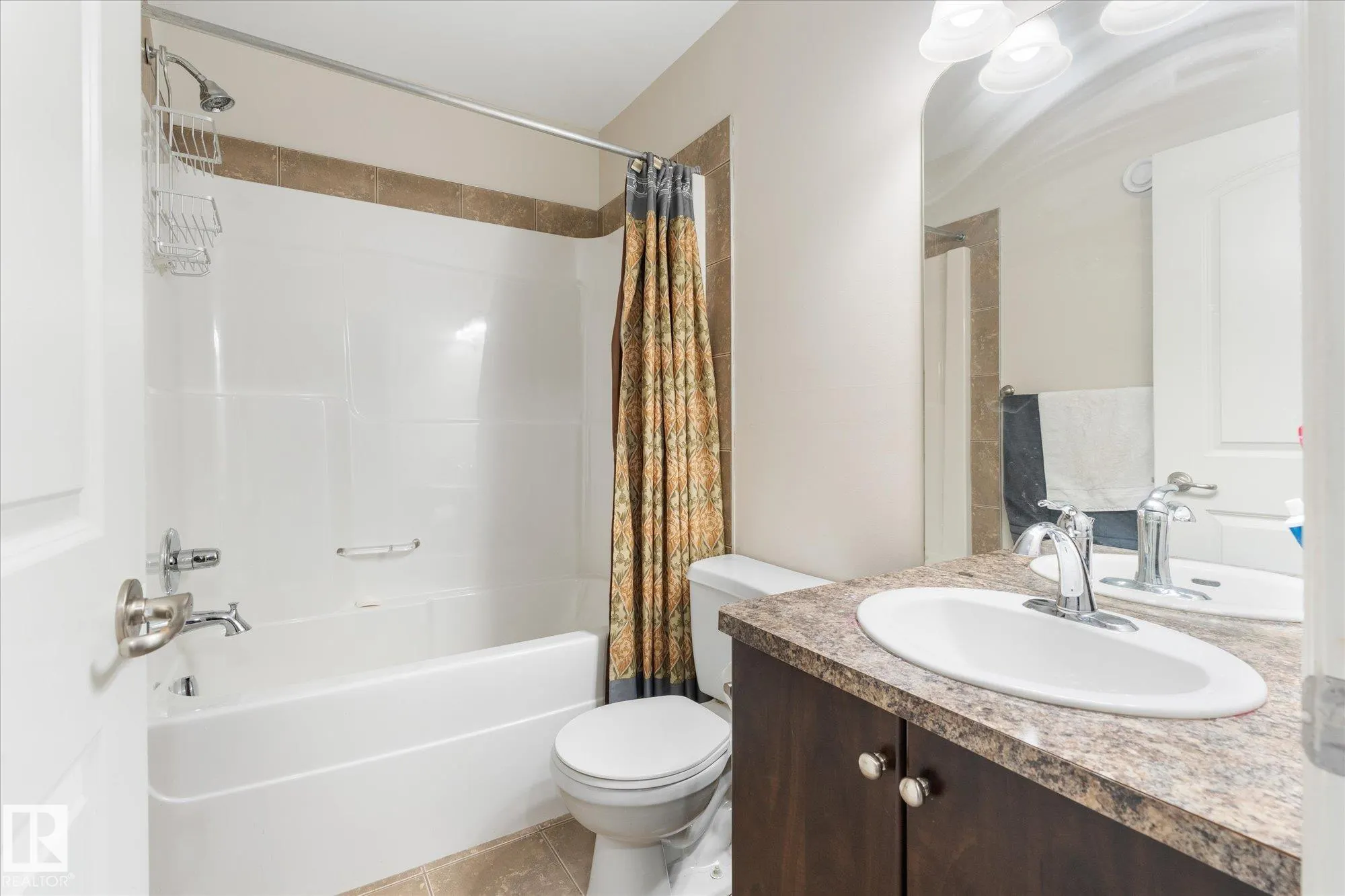 2123 HAMMOND Court