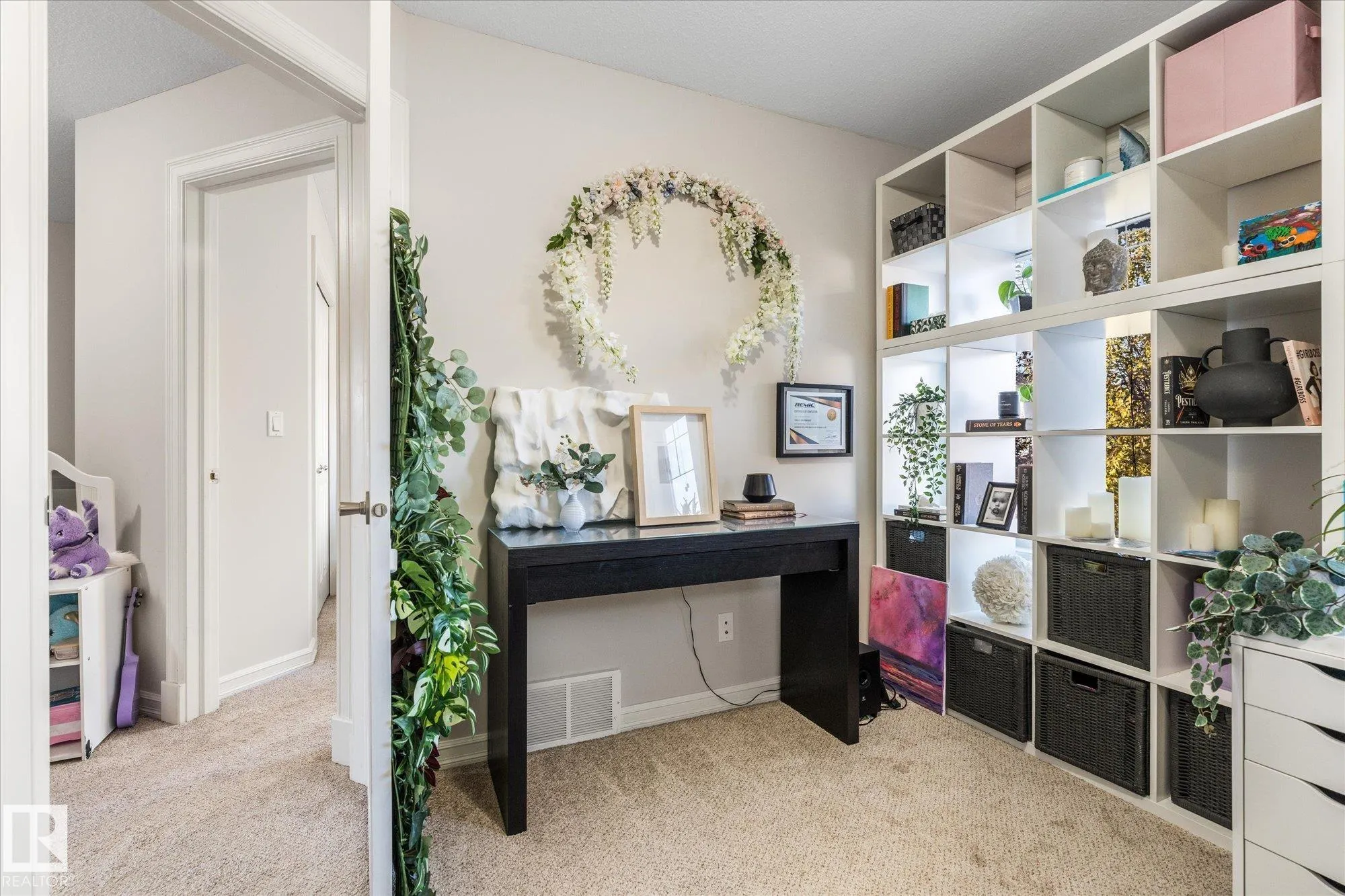 2123 HAMMOND Court
