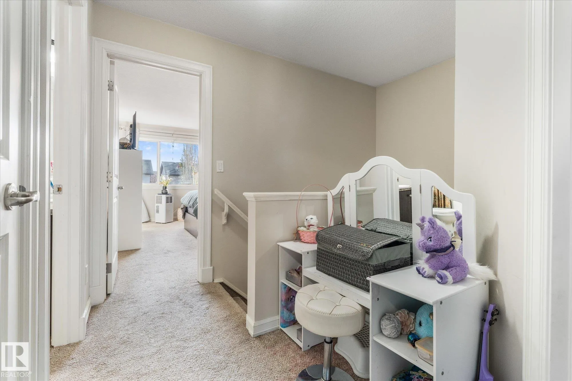2123 HAMMOND Court