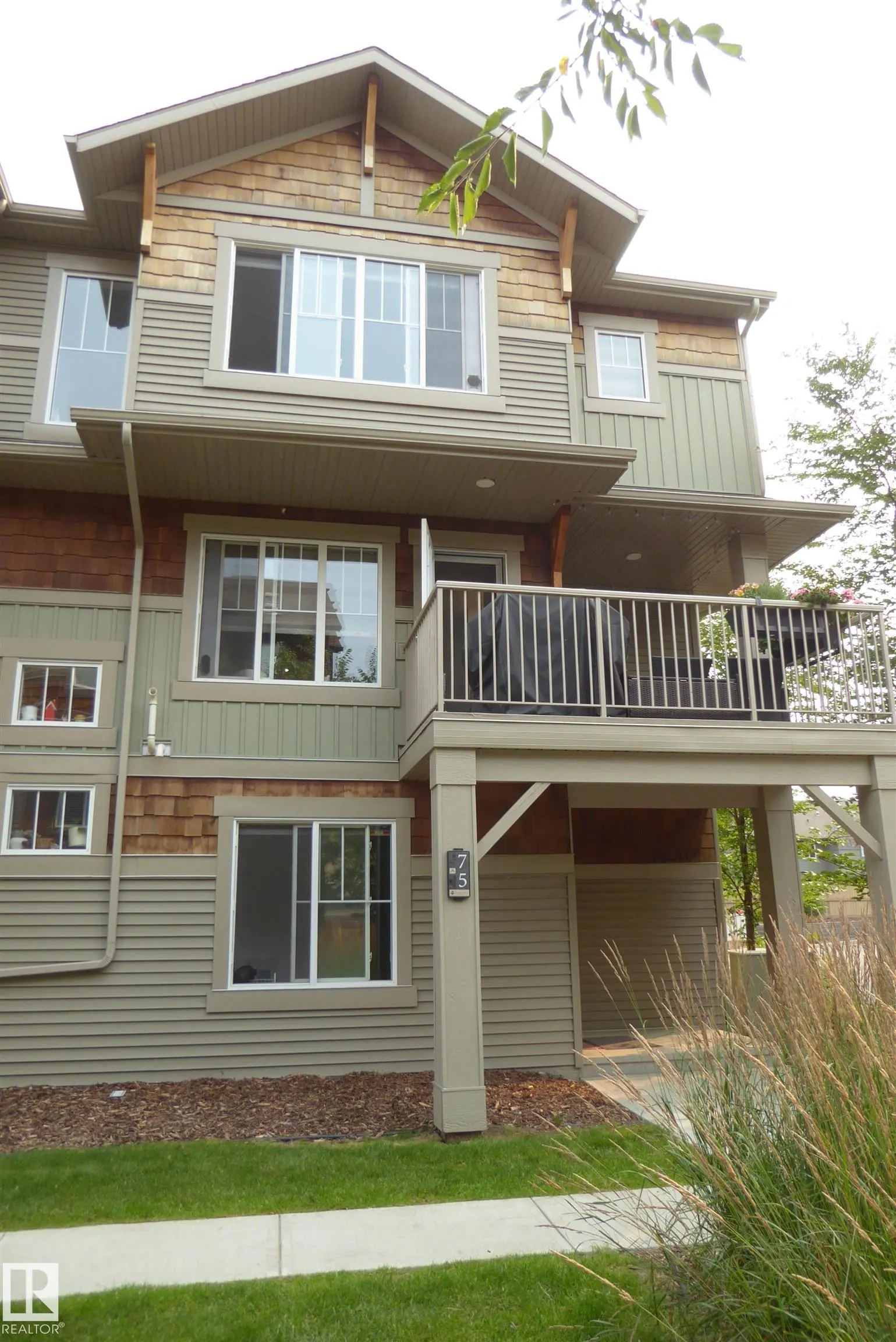 1005 Graydon Hill Boulevard