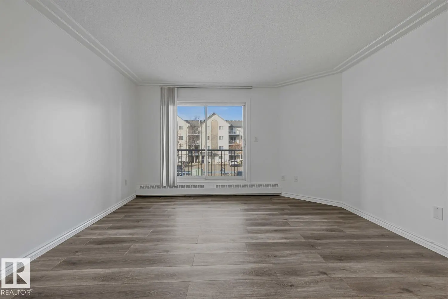 2508 50 Street