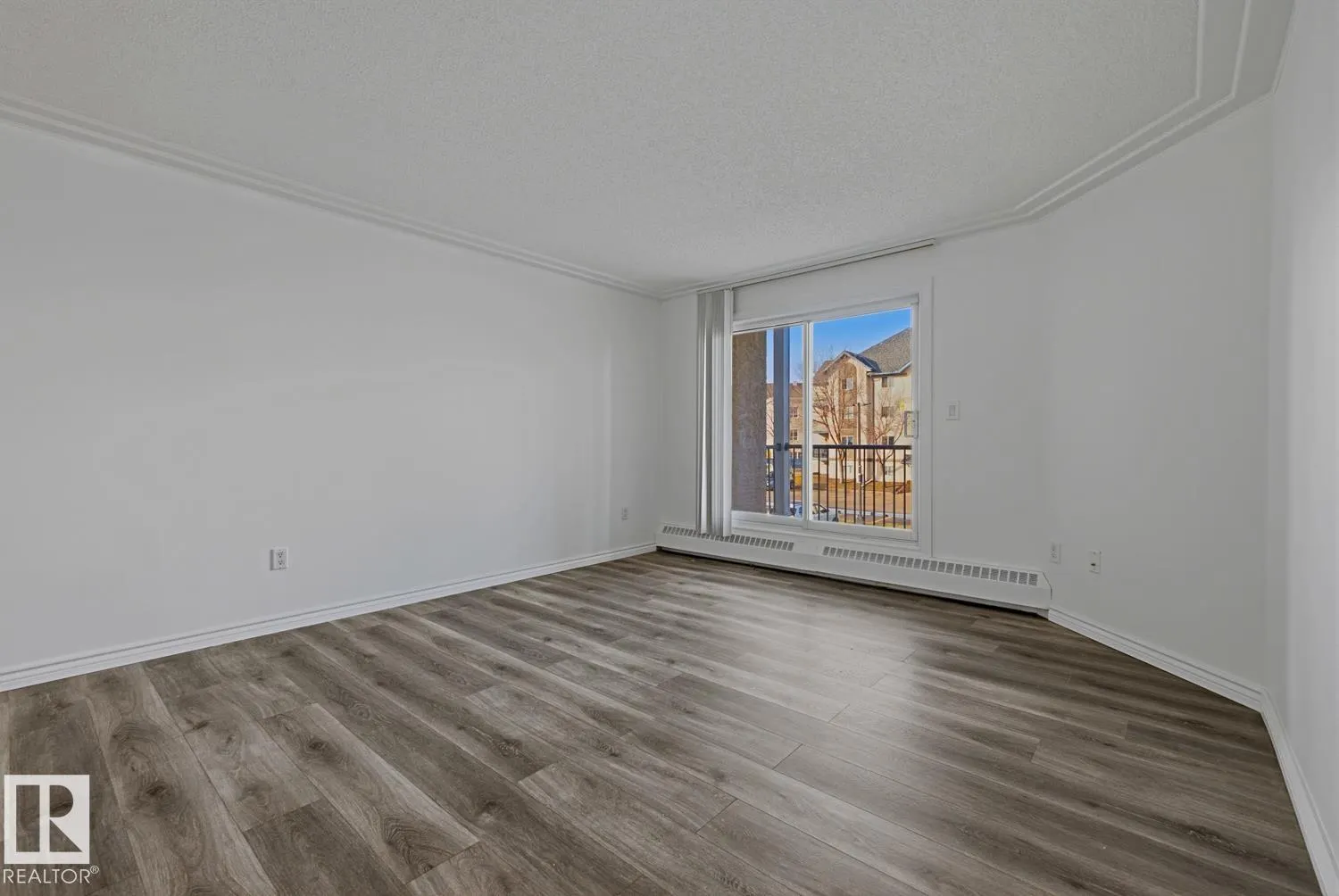 2508 50 Street