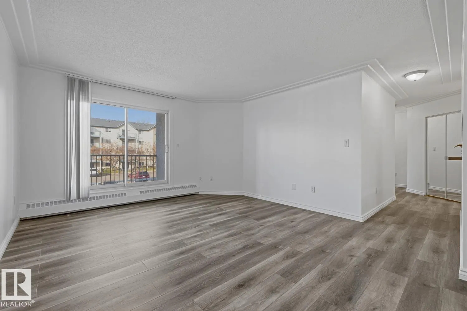 2508 50 Street