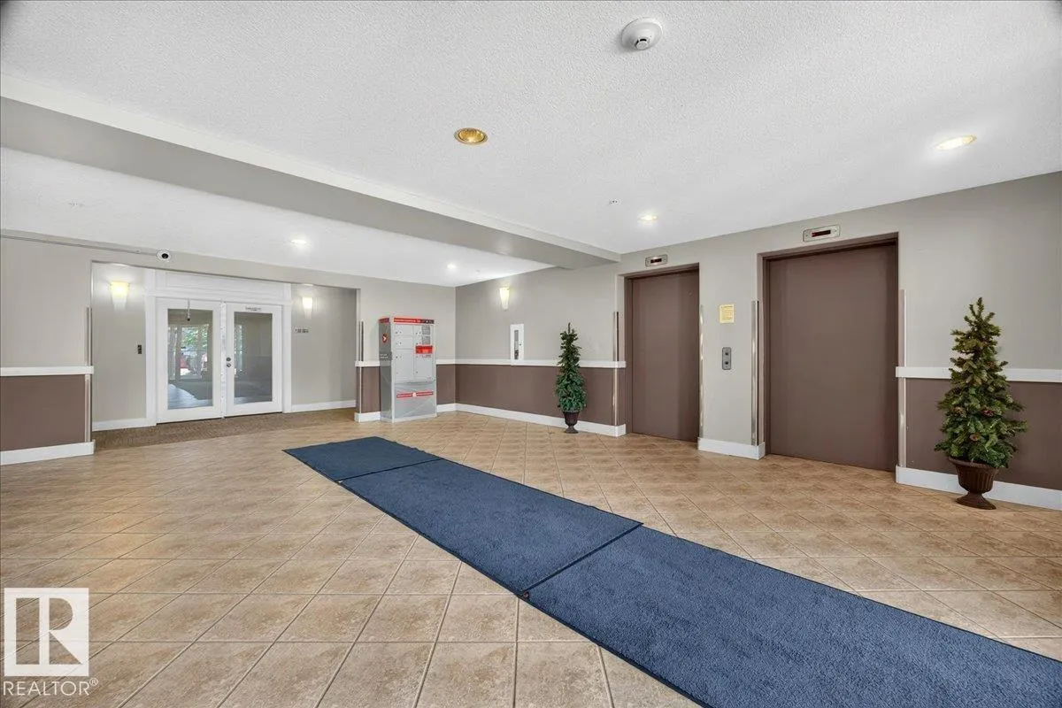 646 MCALLISTER Loop