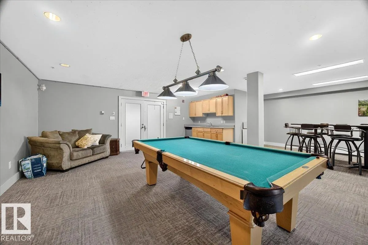 646 MCALLISTER Loop