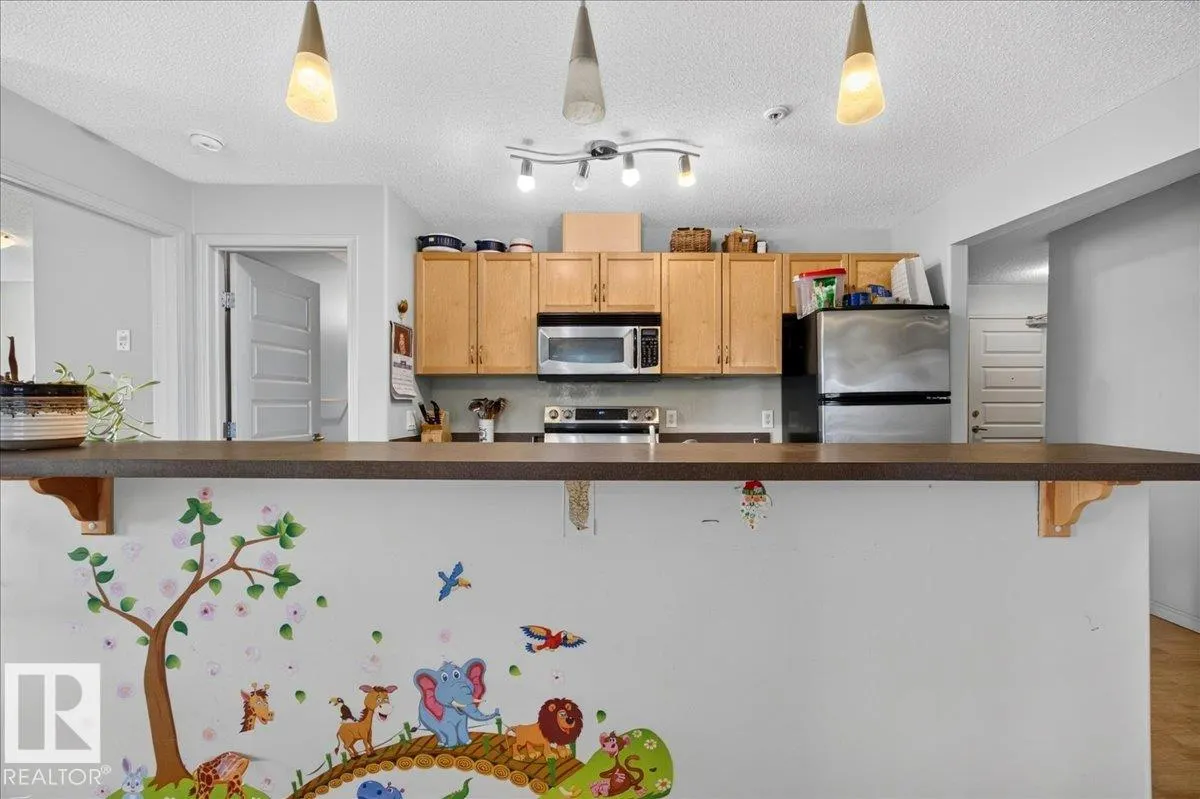 646 MCALLISTER Loop
