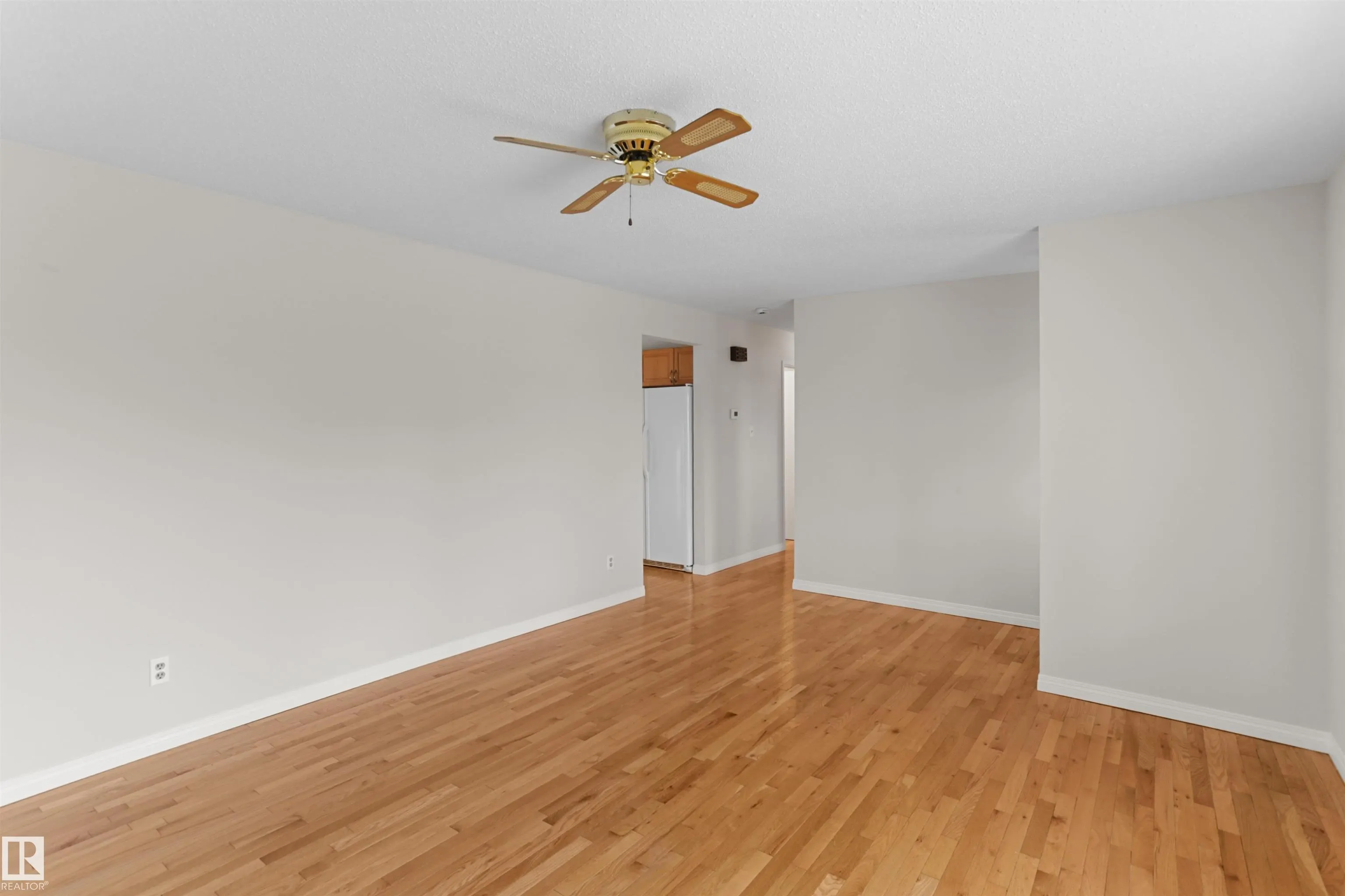 48 PIPESTONE Drive