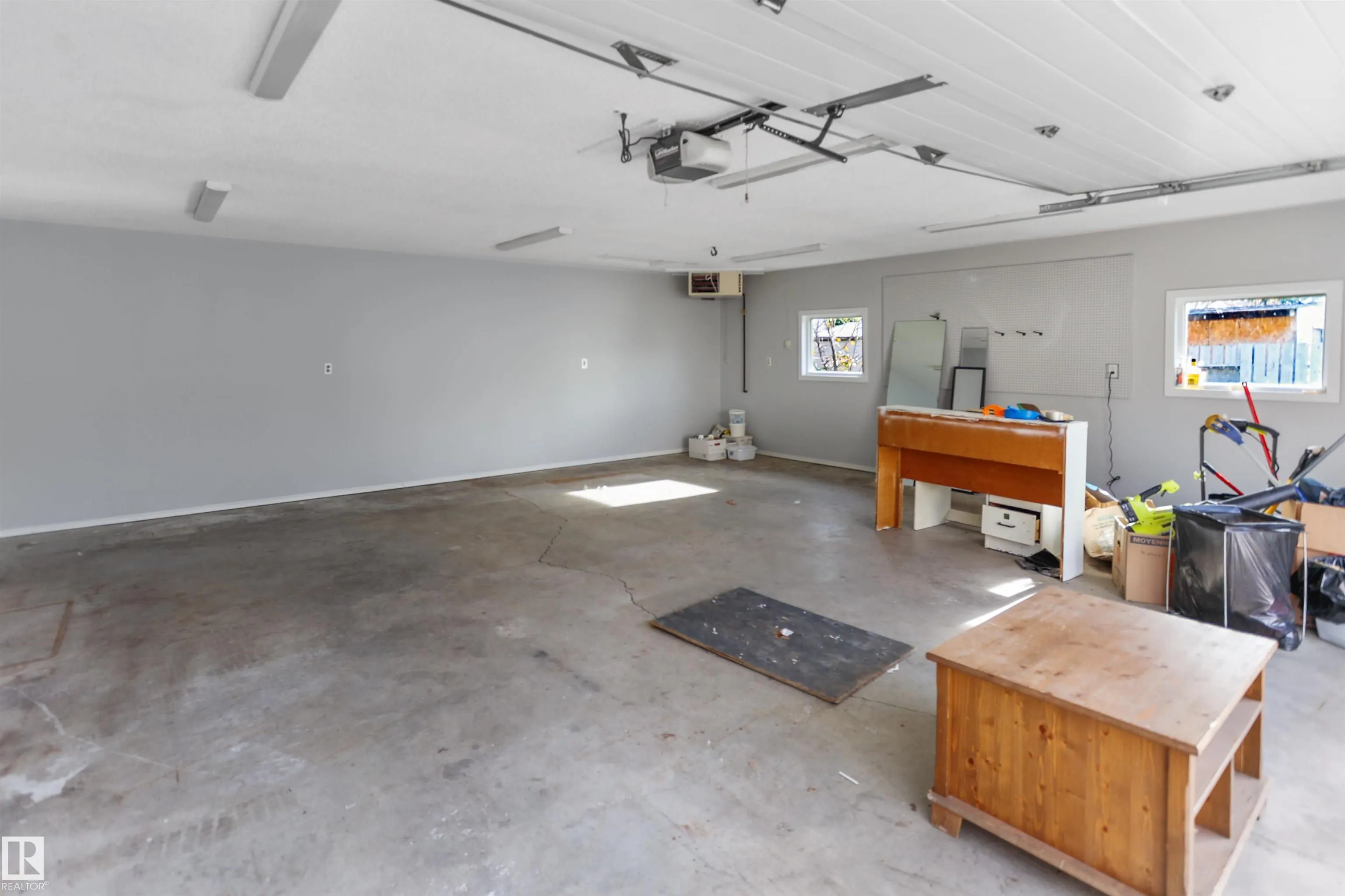 48 PIPESTONE Drive