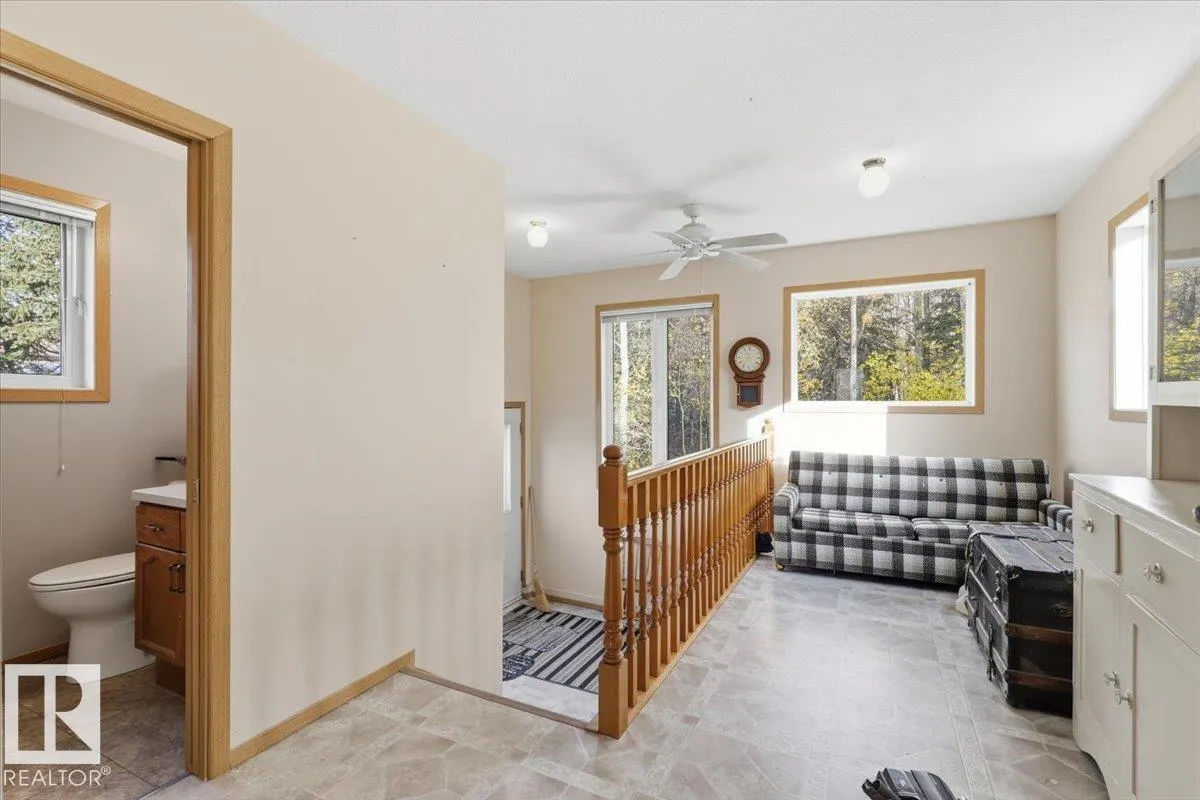 472004 & 472006 RGE ROAD 32