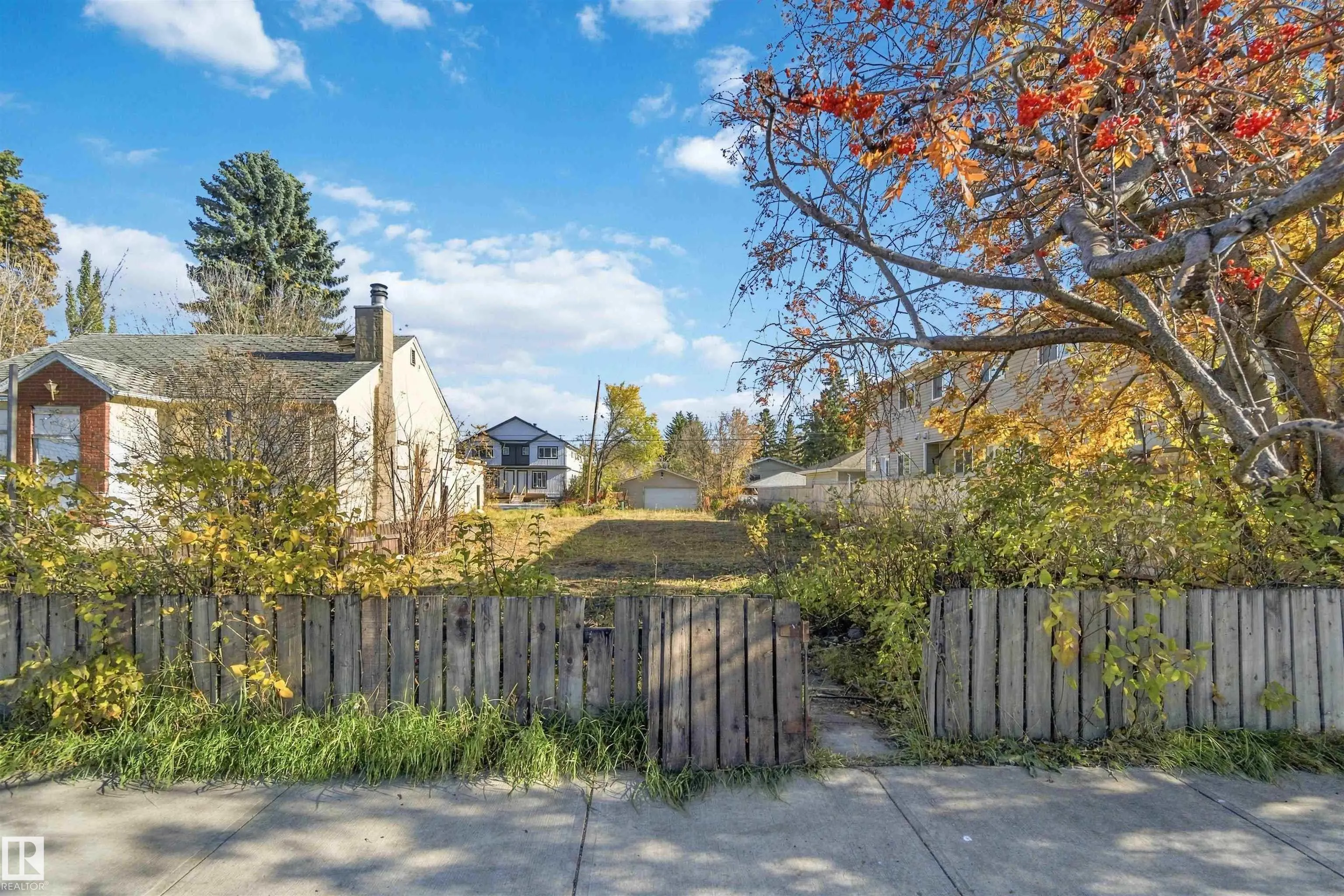 12207 127 Street