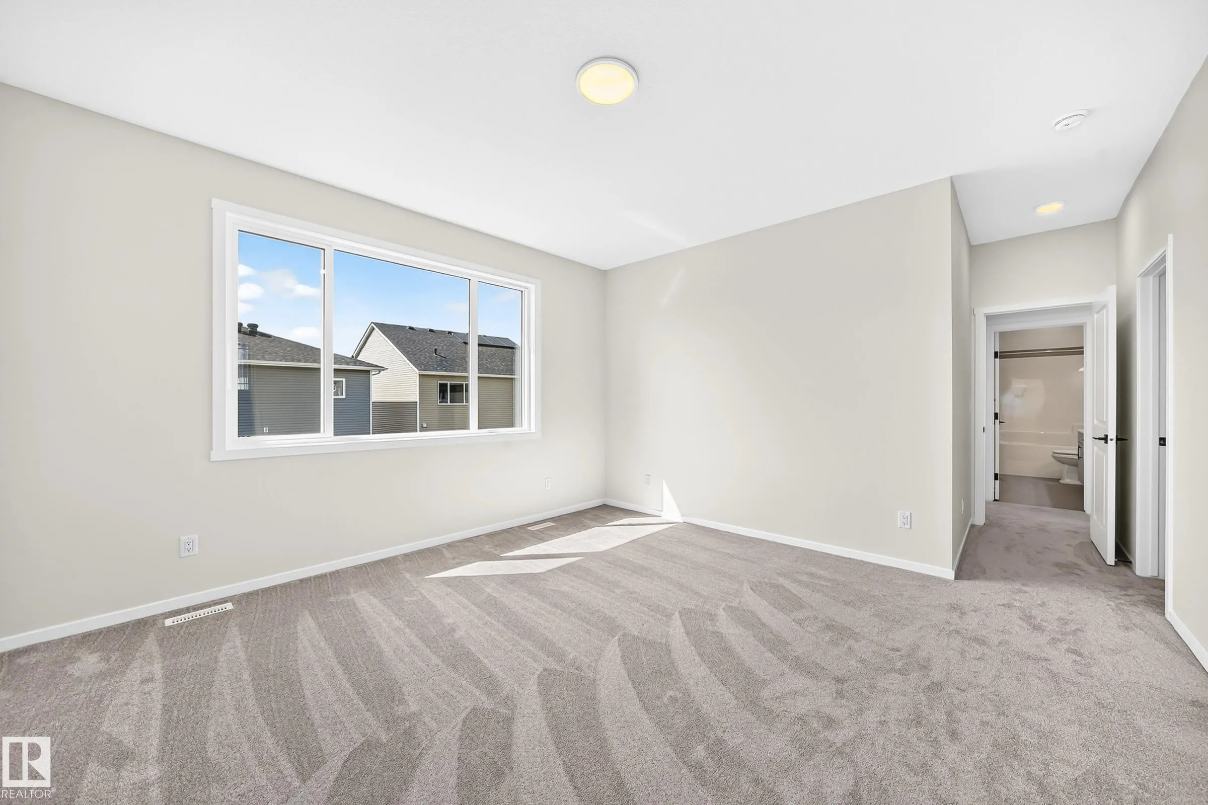 1512 205 Street