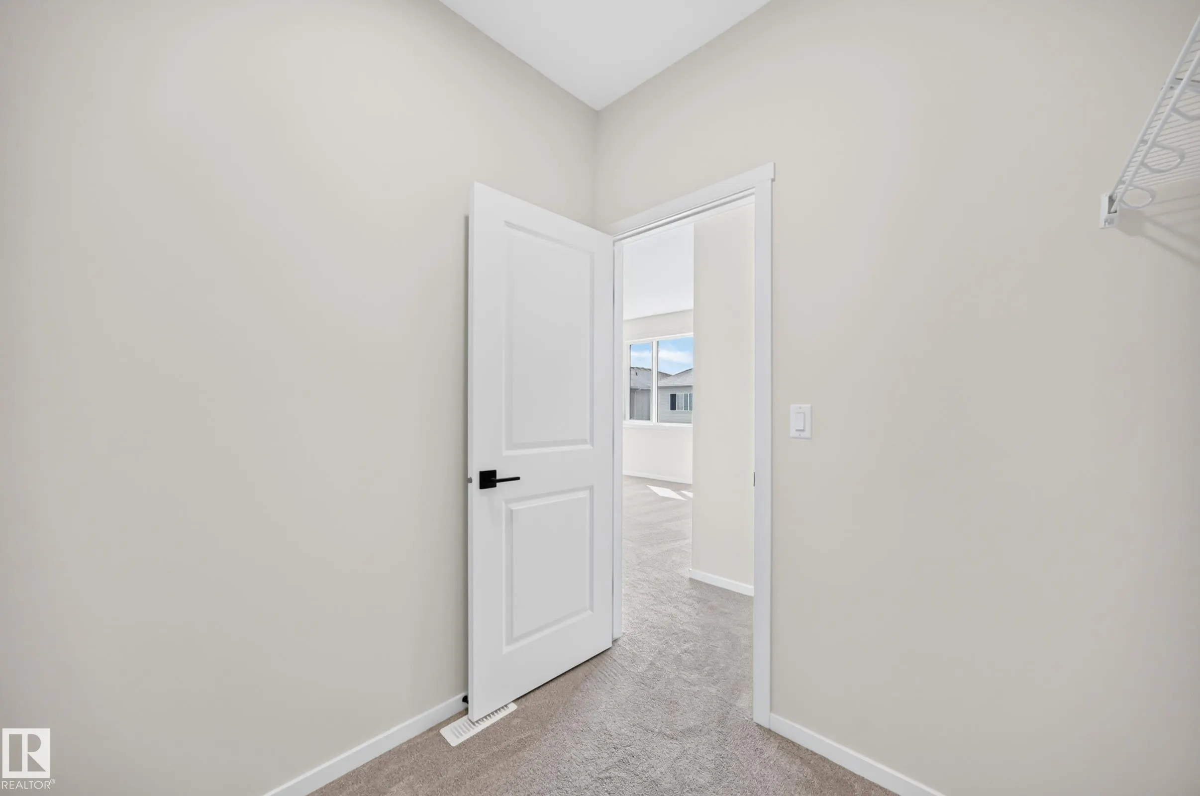1512 205 Street