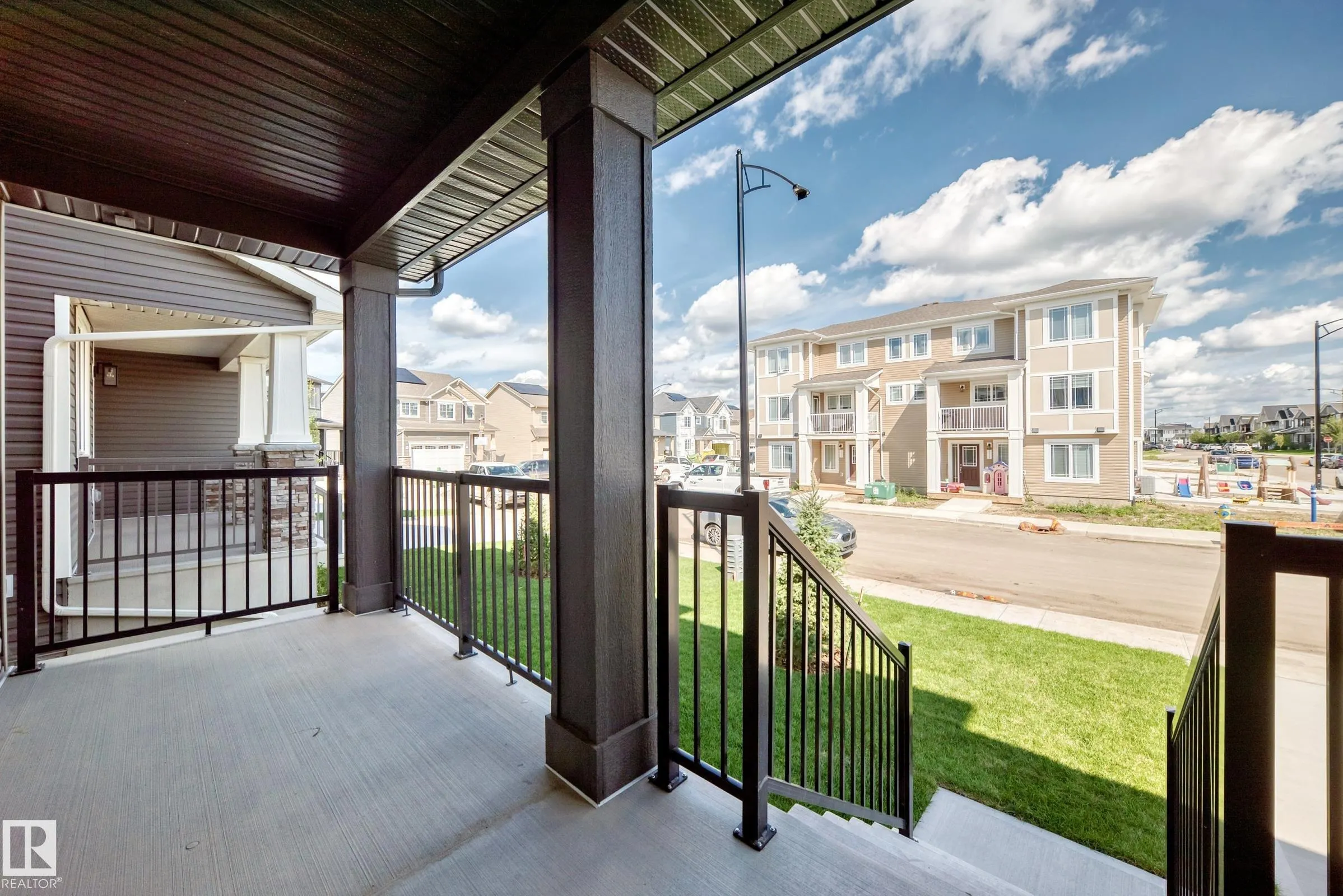 1512 205 Street