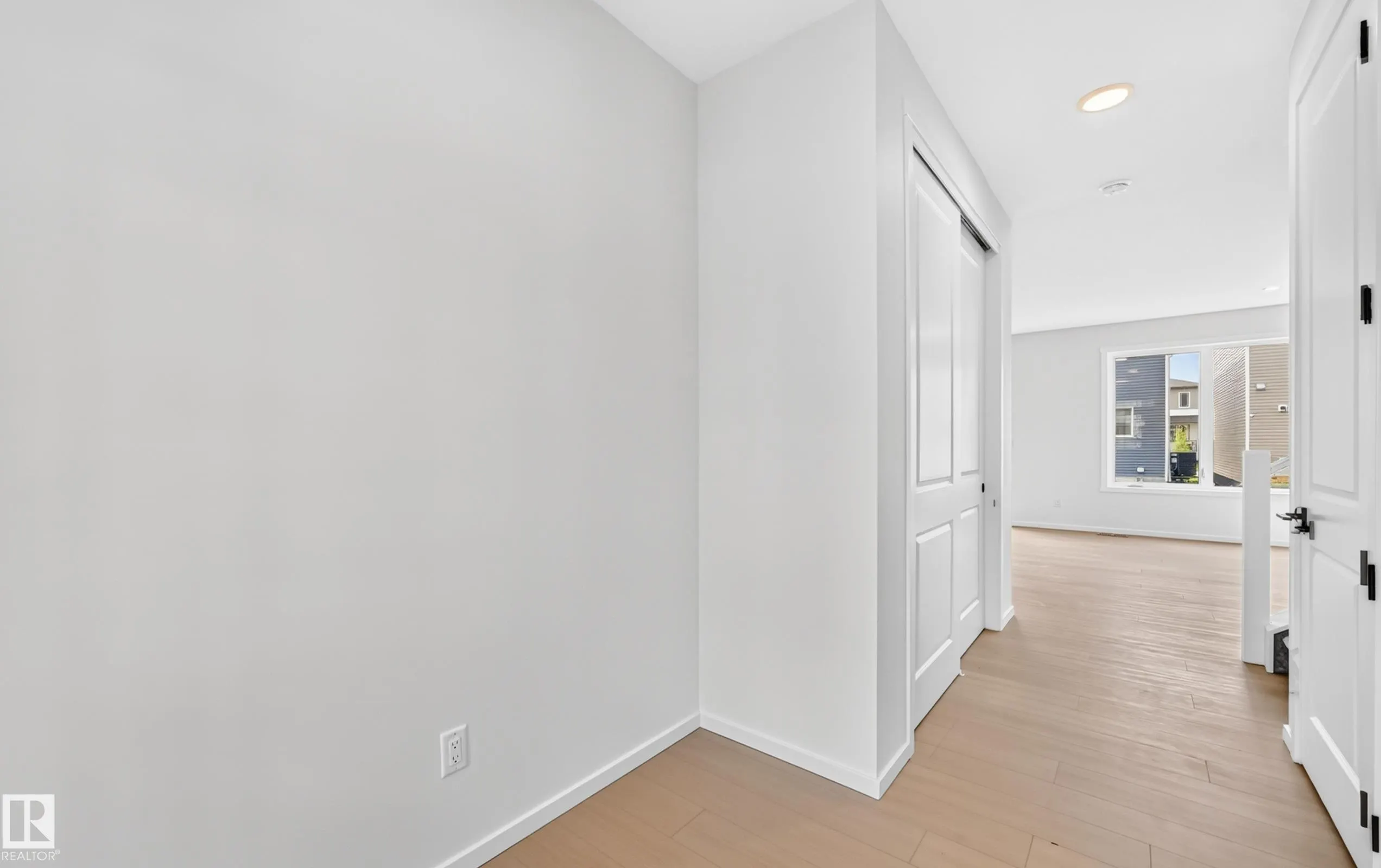 1512 205 Street