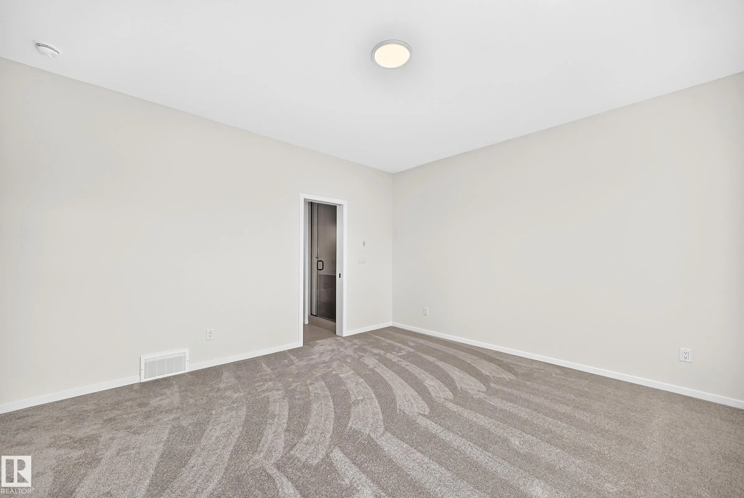 1512 205 Street