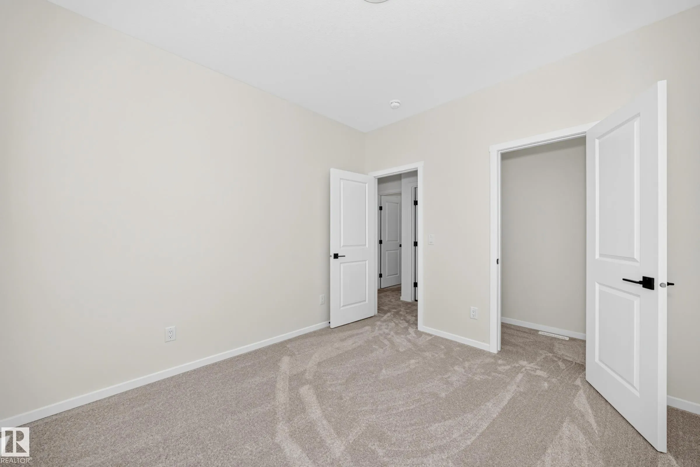 1512 205 Street