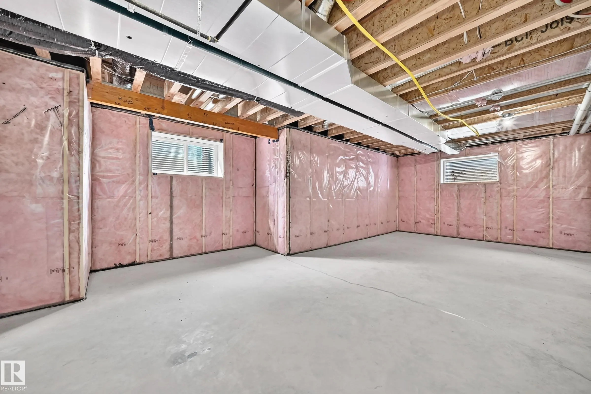1512 205 Street