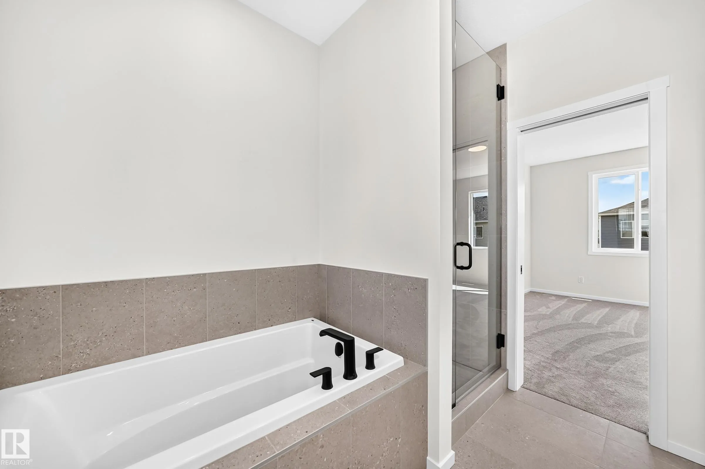 1512 205 Street