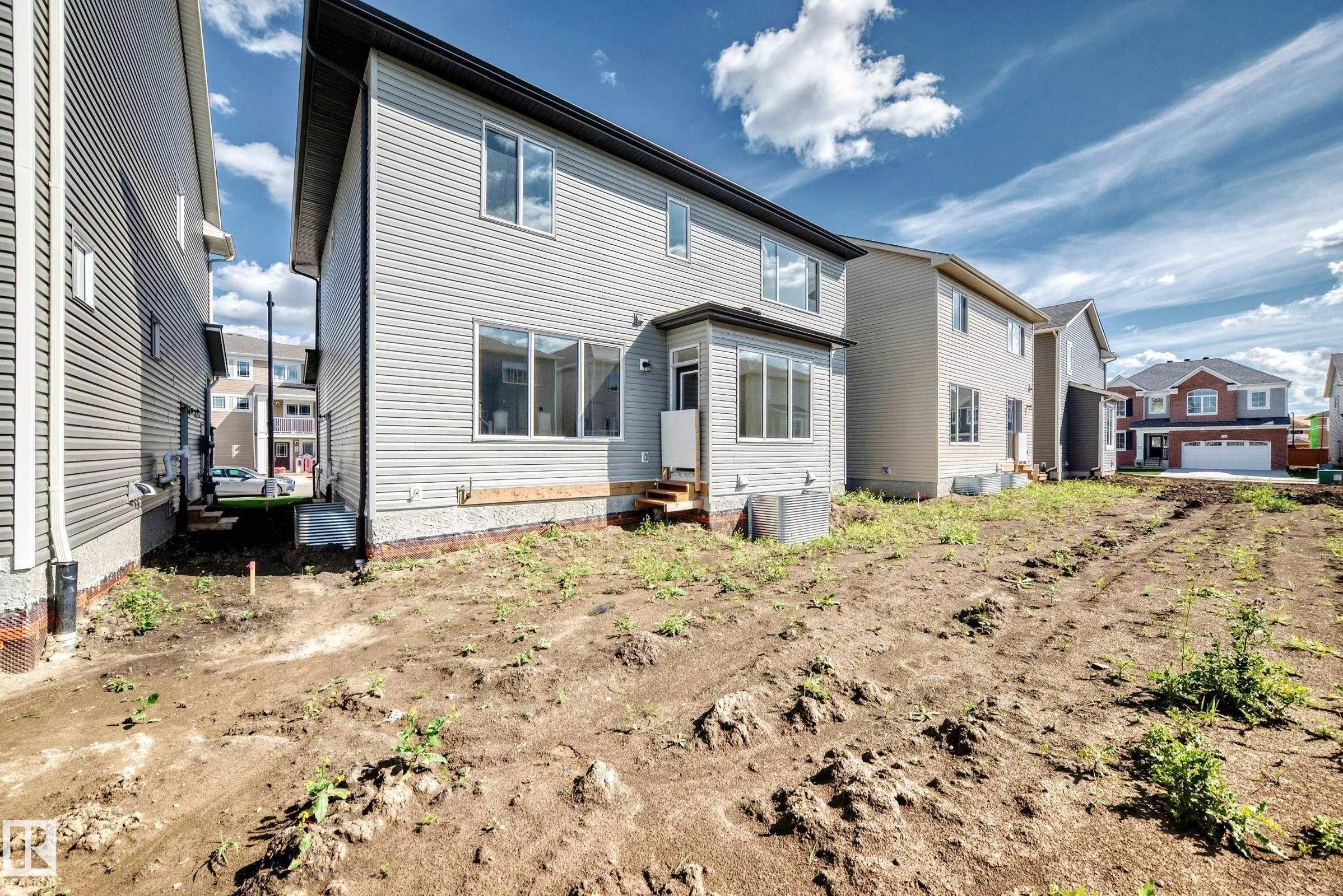 1512 205 Street