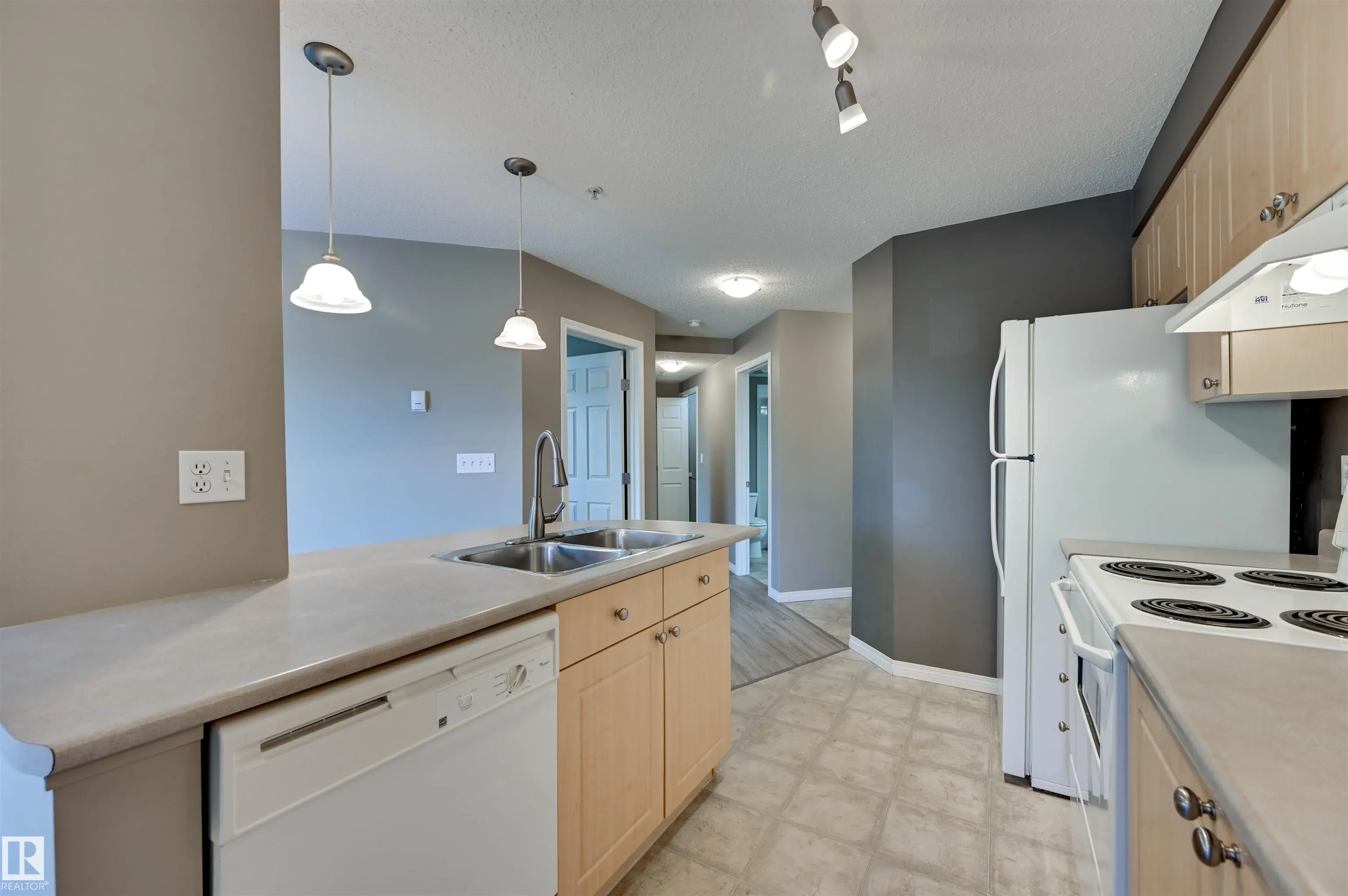 616 MCALLISTER Loop