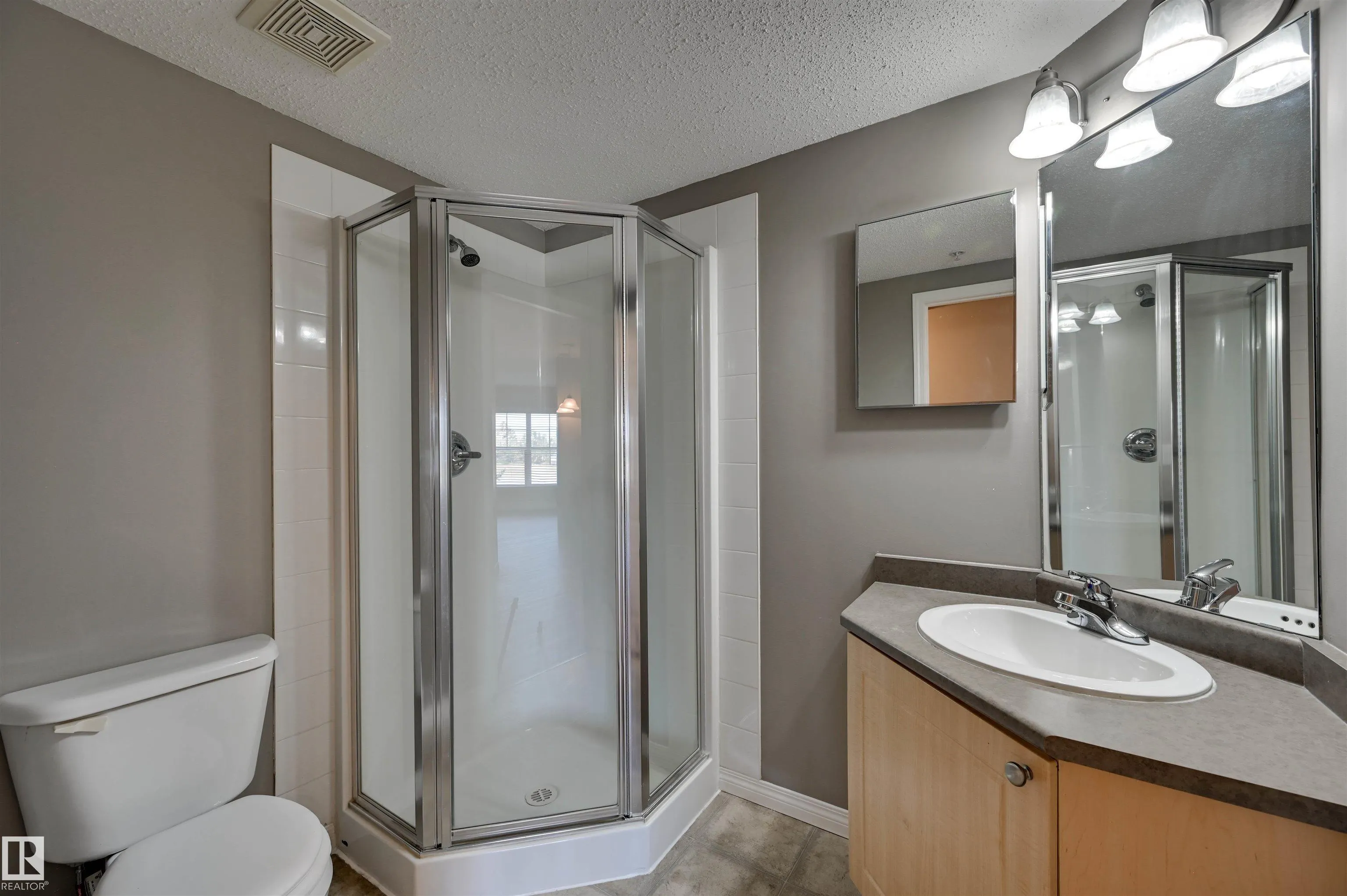 616 MCALLISTER Loop