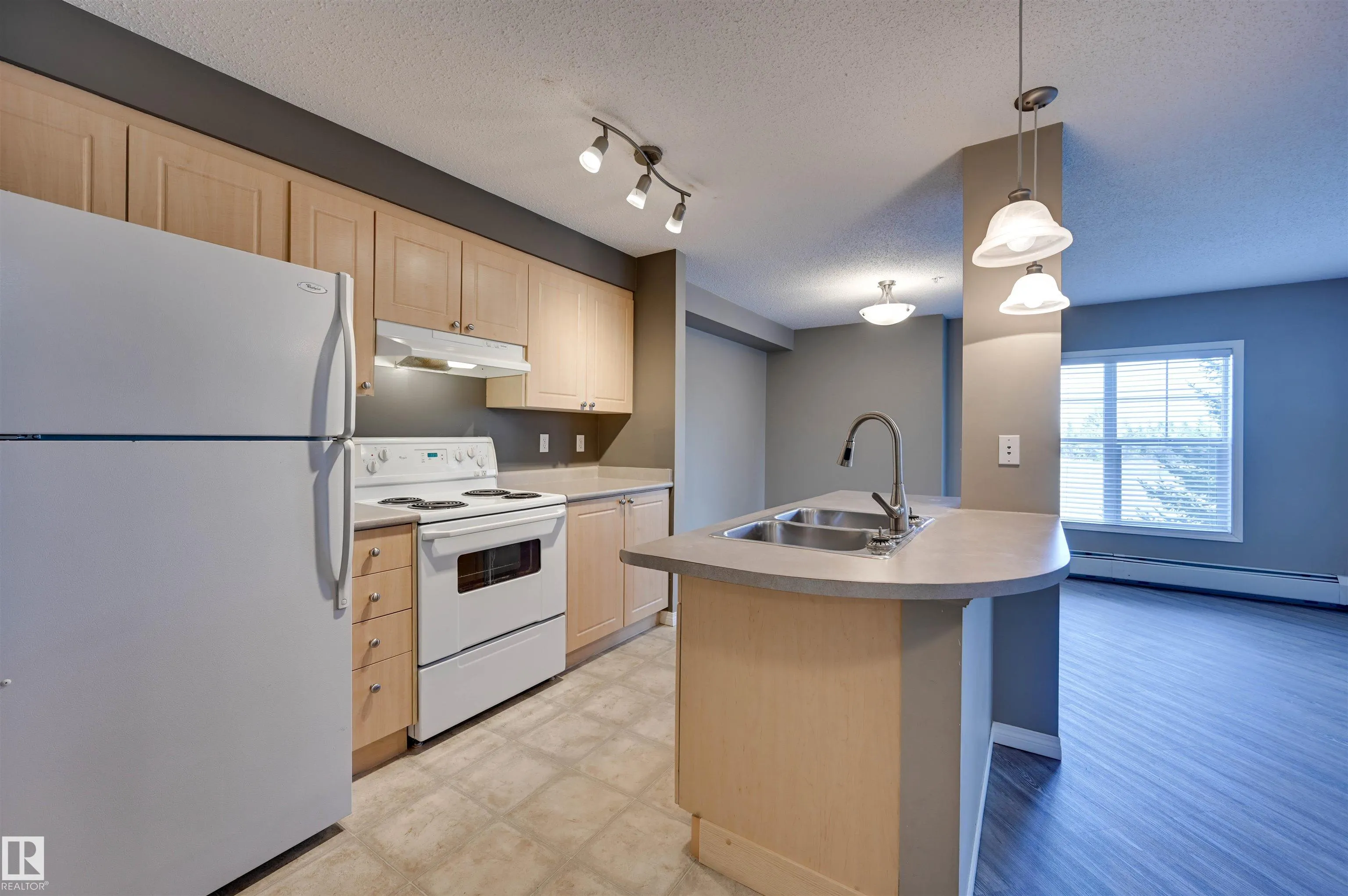 616 MCALLISTER Loop