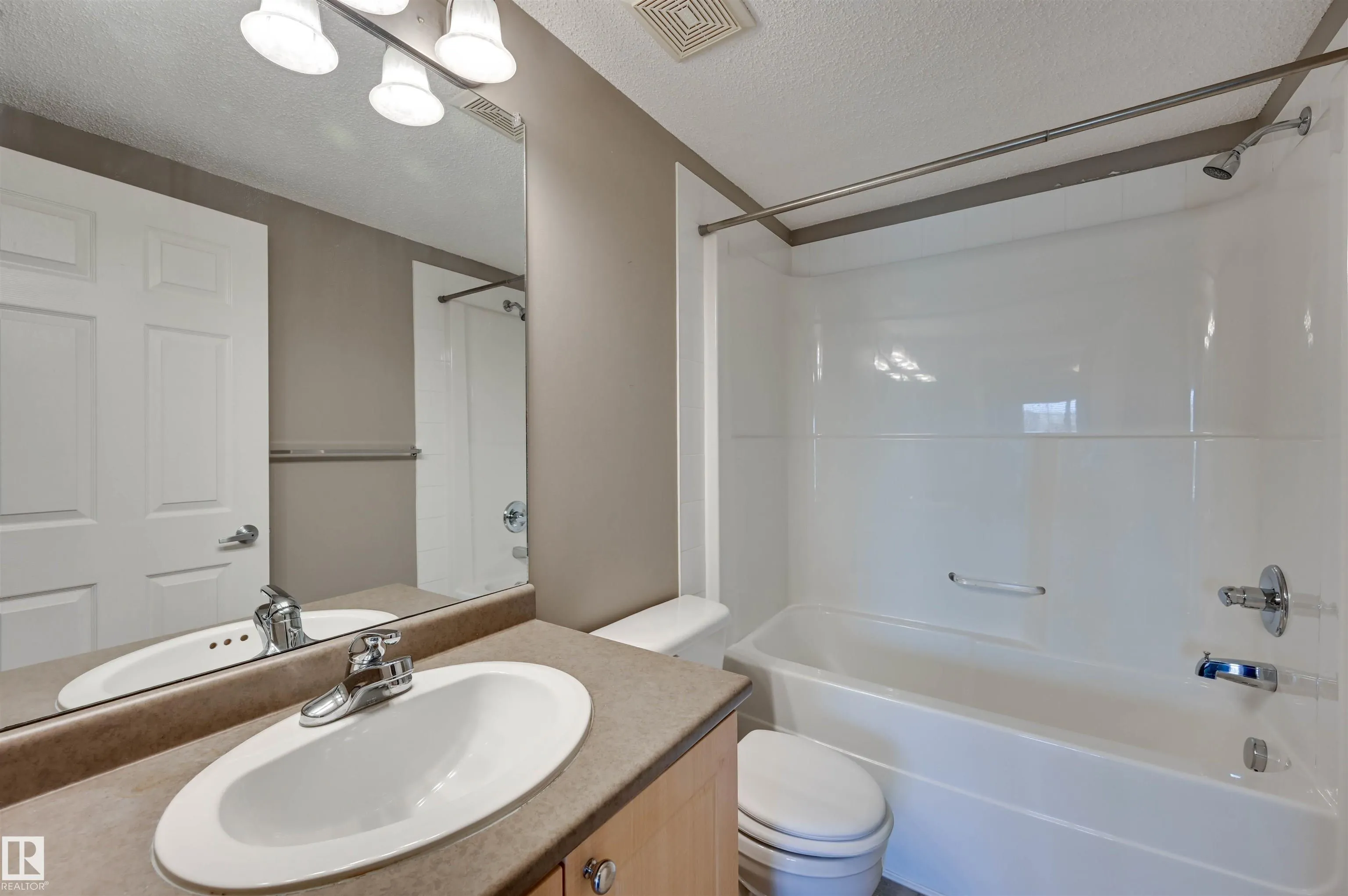 616 MCALLISTER Loop