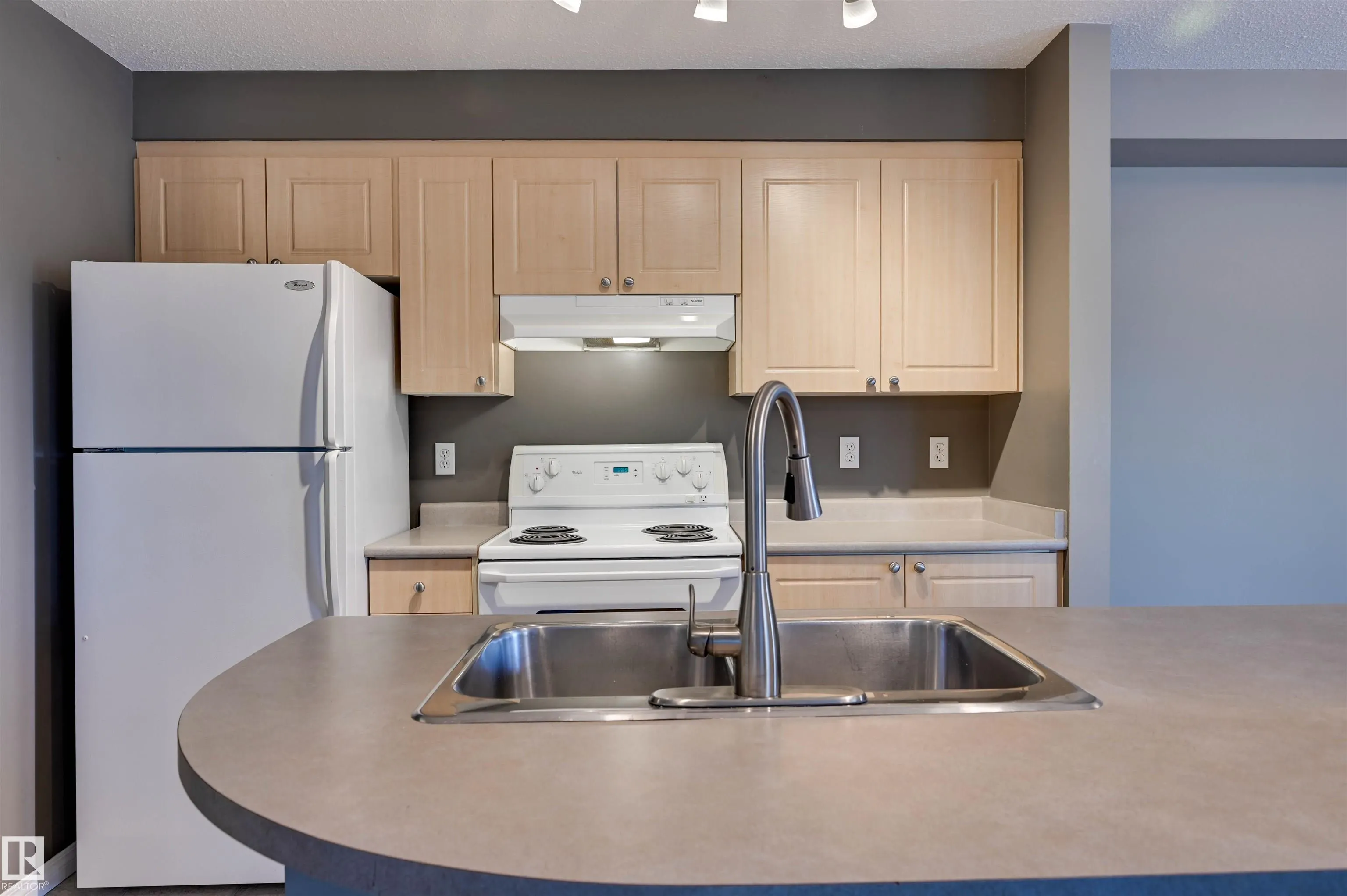 616 MCALLISTER Loop