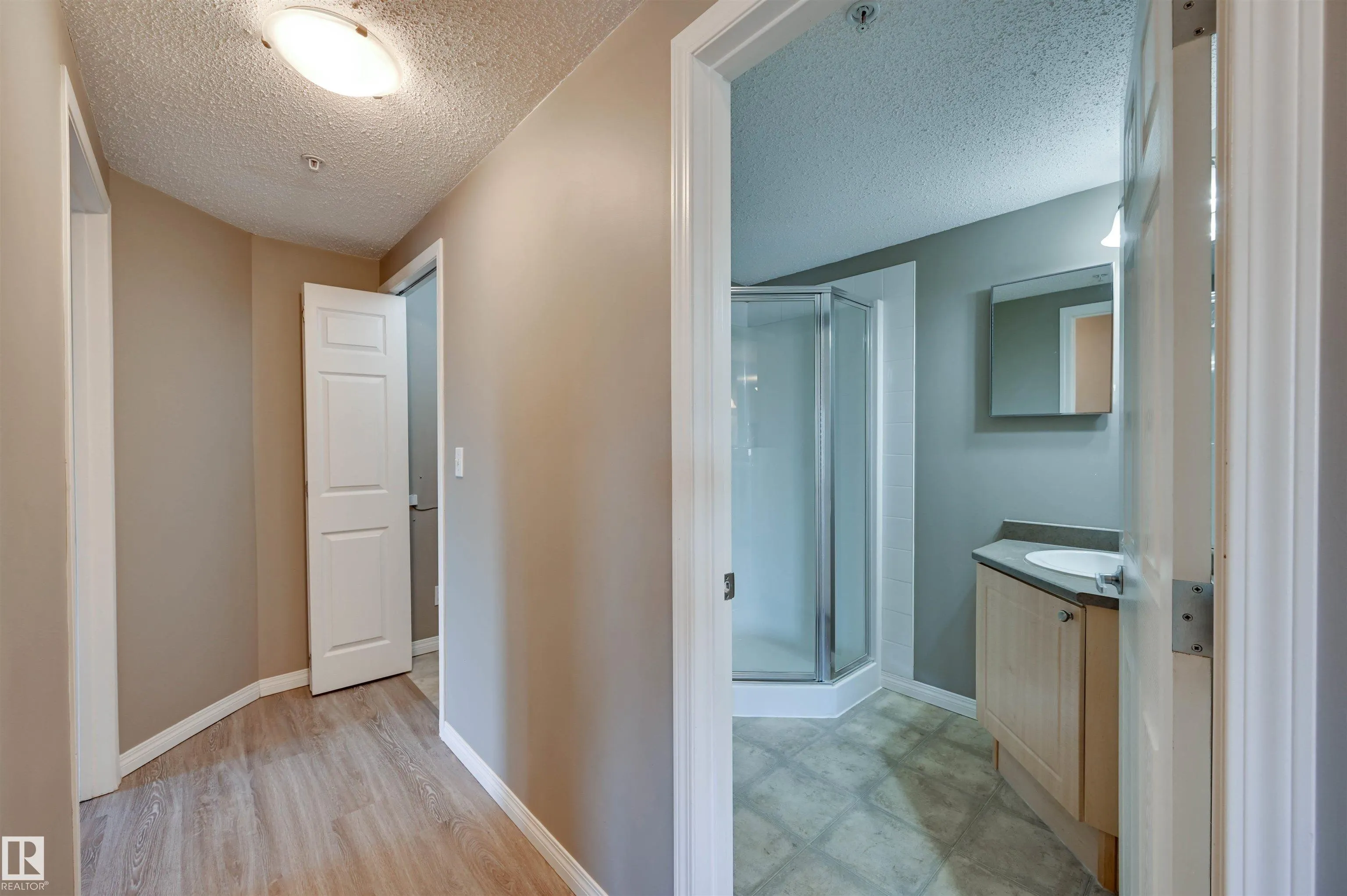 616 MCALLISTER Loop